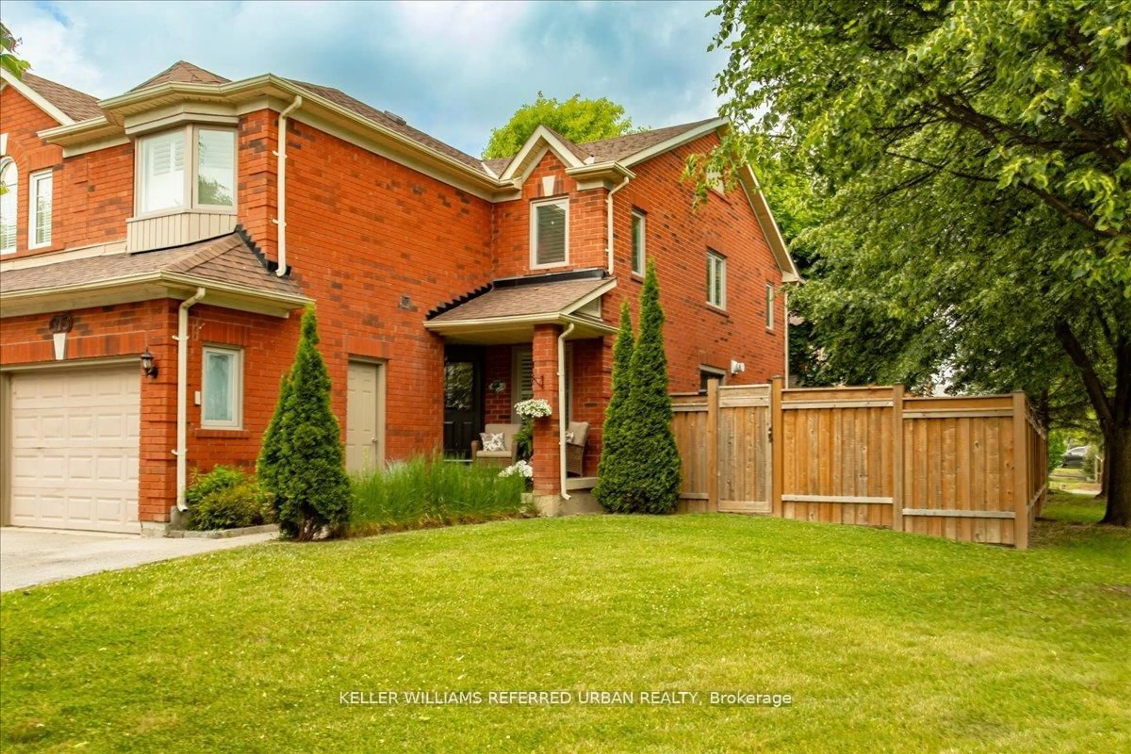 Home with brick exterior material, street for 373 Pinnacle Tr, Aurora Ontario L4G 7G3