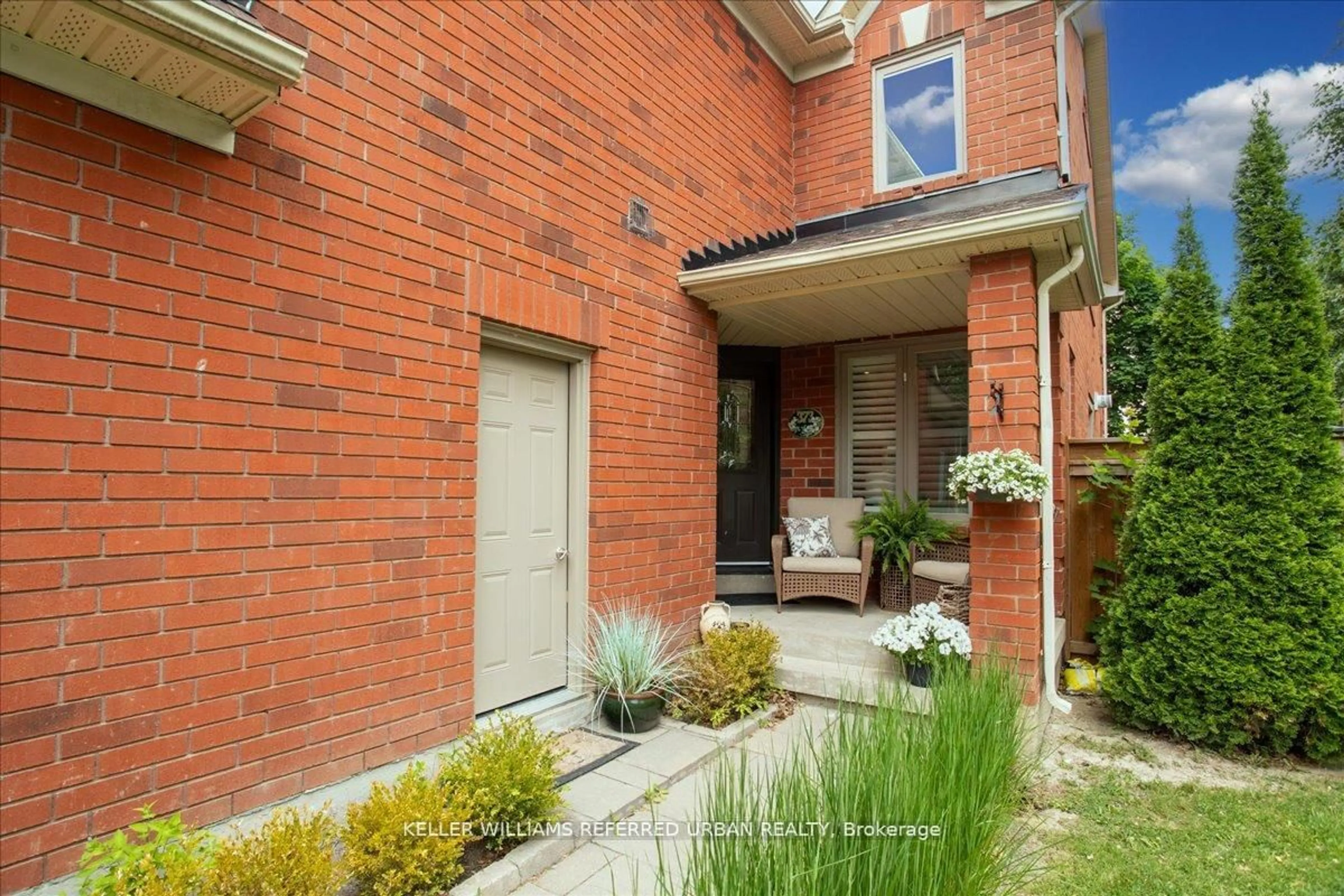 Home with brick exterior material, street for 373 Pinnacle Tr, Aurora Ontario L4G 7G3
