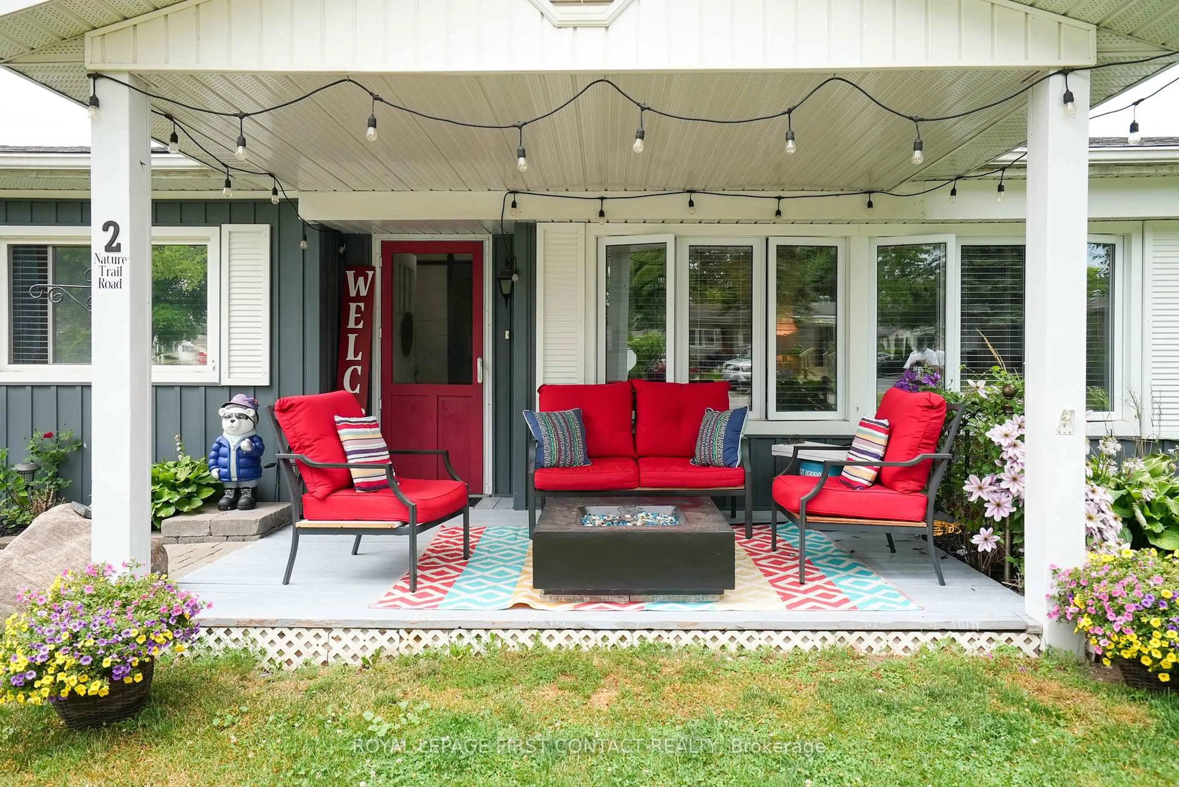 Patio, street for 2 Nature Tr, Innisfil Ontario L9S 1K7