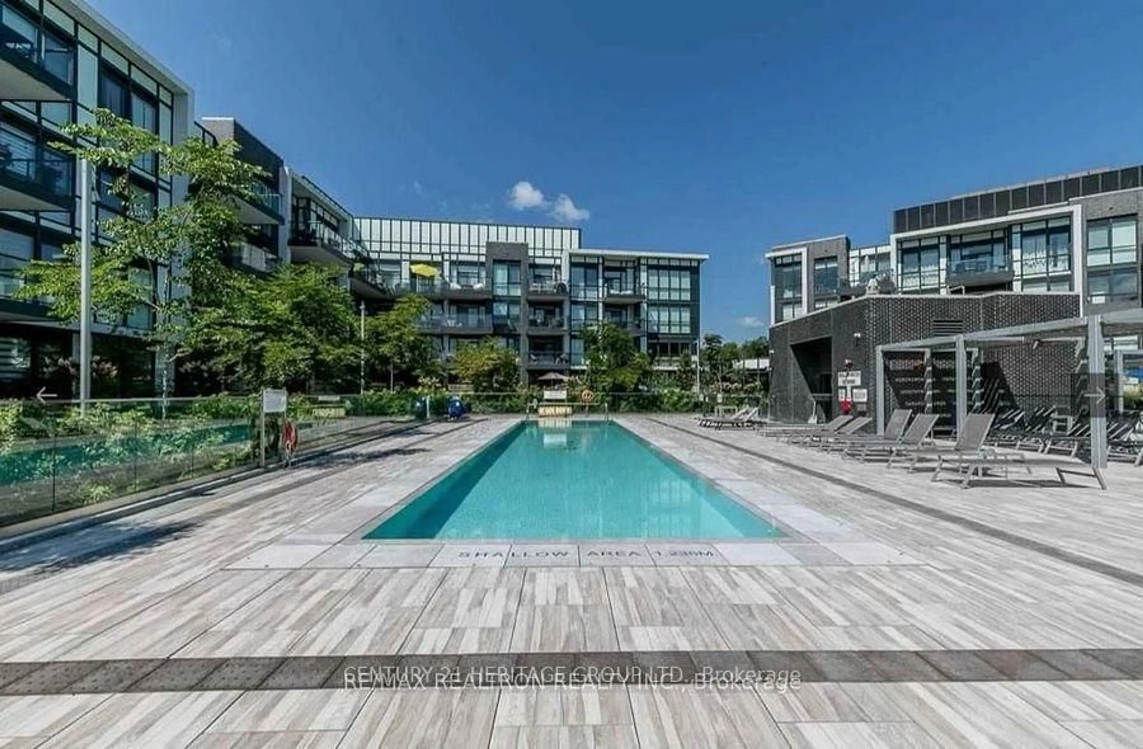 Pool for 375 Sea Ray Ave #225, Innisfil Ontario L9S 0L9