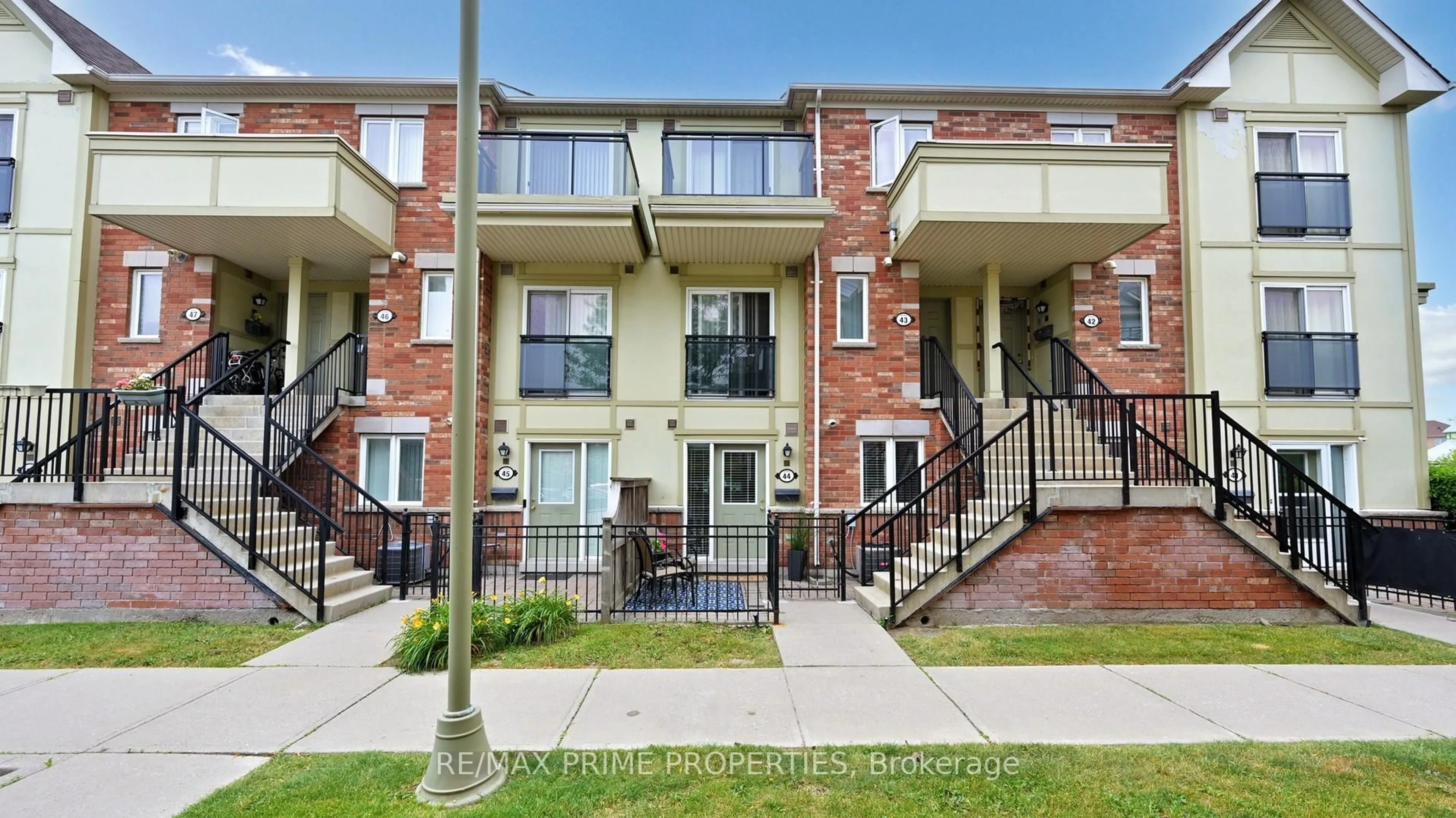 Home with brick exterior material, street for 2265 Bur Oak Ave #44, Markham Ontario L6E 0B8