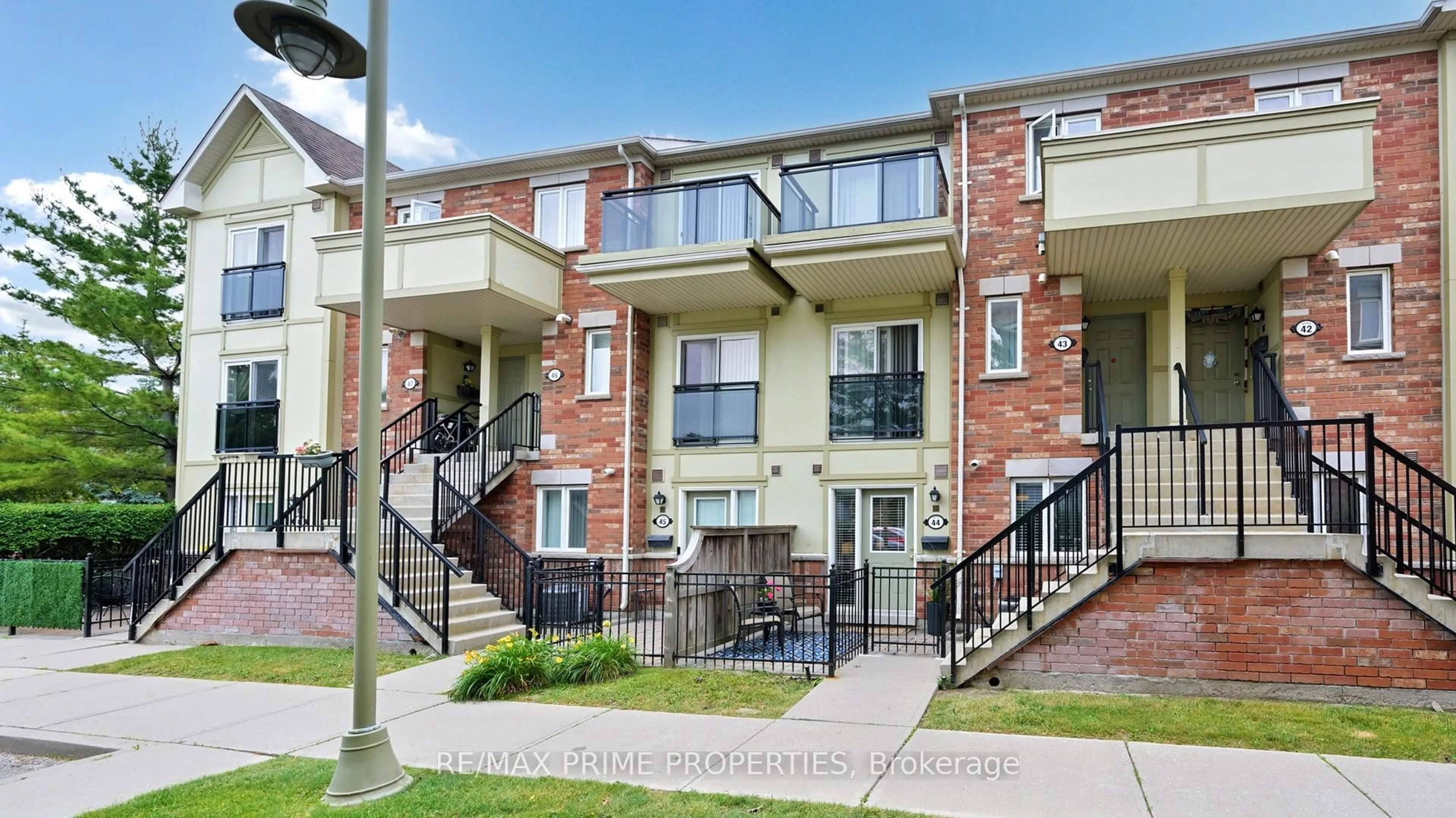 Patio, street for 2265 Bur Oak Ave #44, Markham Ontario L6E 0B8