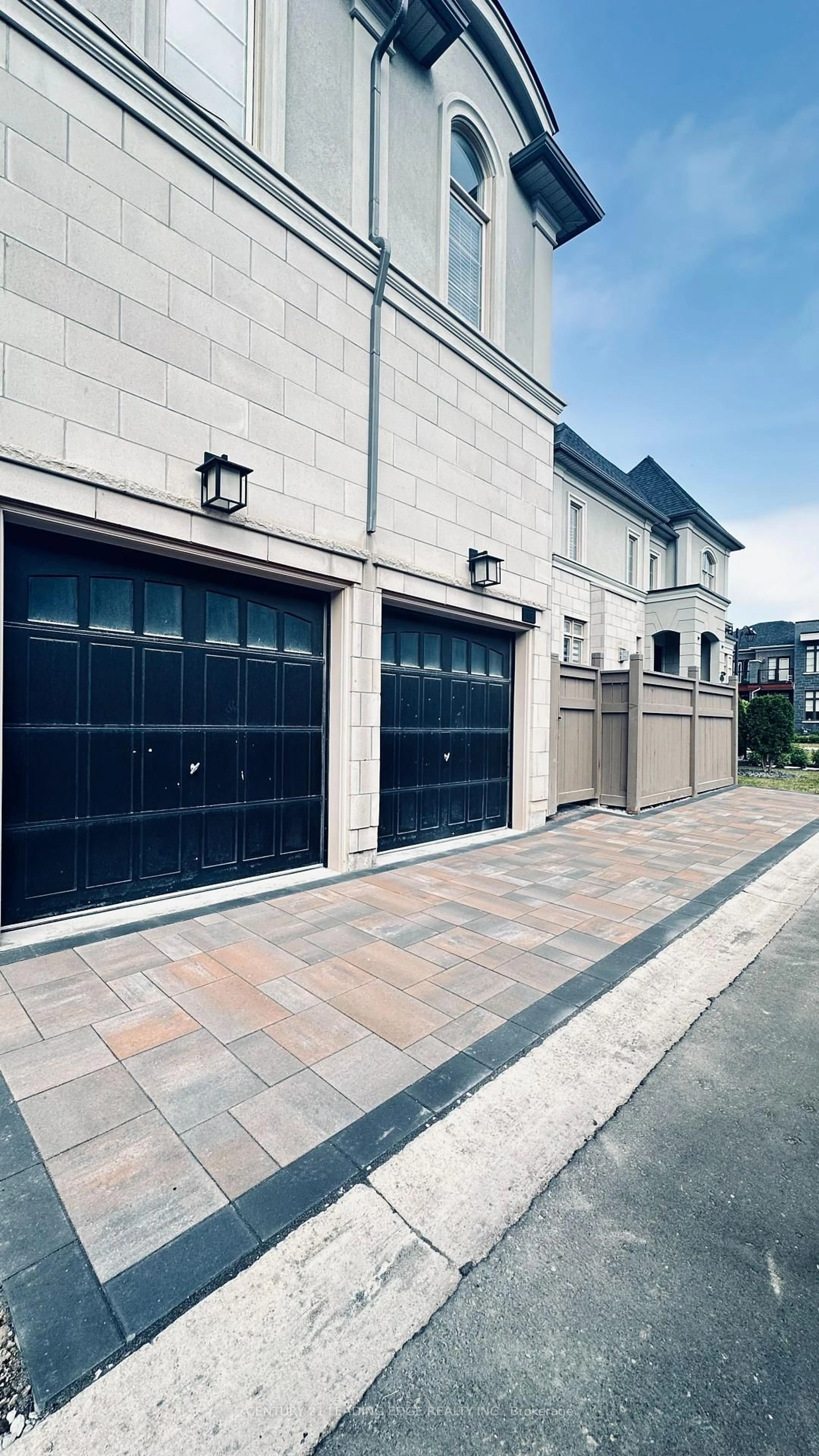 Unknown for 18 Callisto Lane, Richmond Hill Ontario L4C 8P6