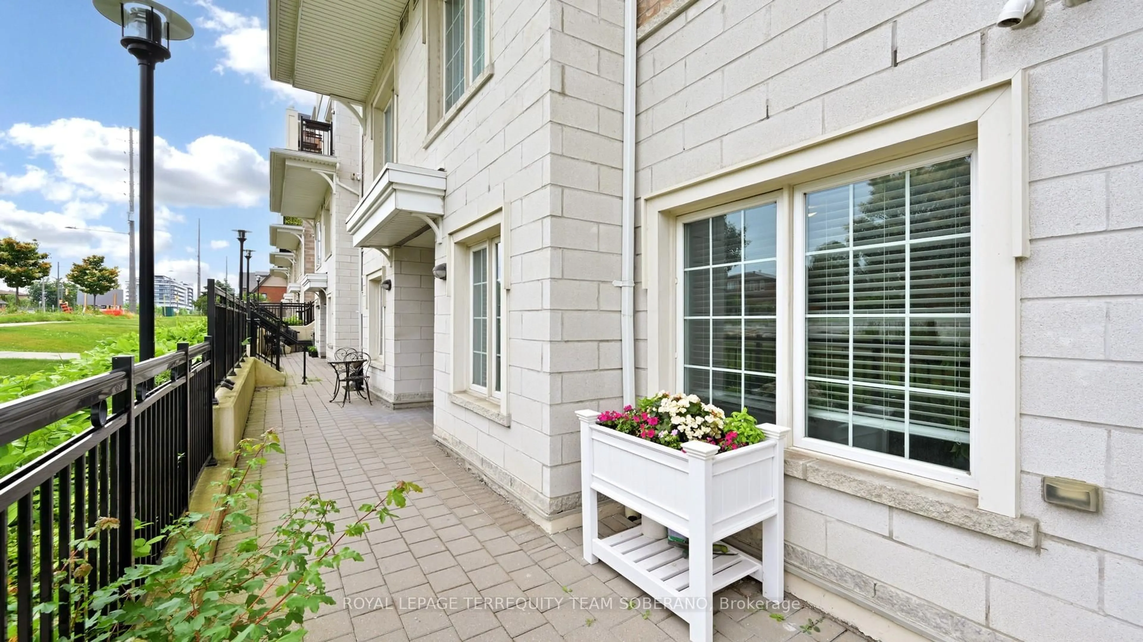 Patio, street for 26 Bruce St #D03, Vaughan Ontario L4L 1J4