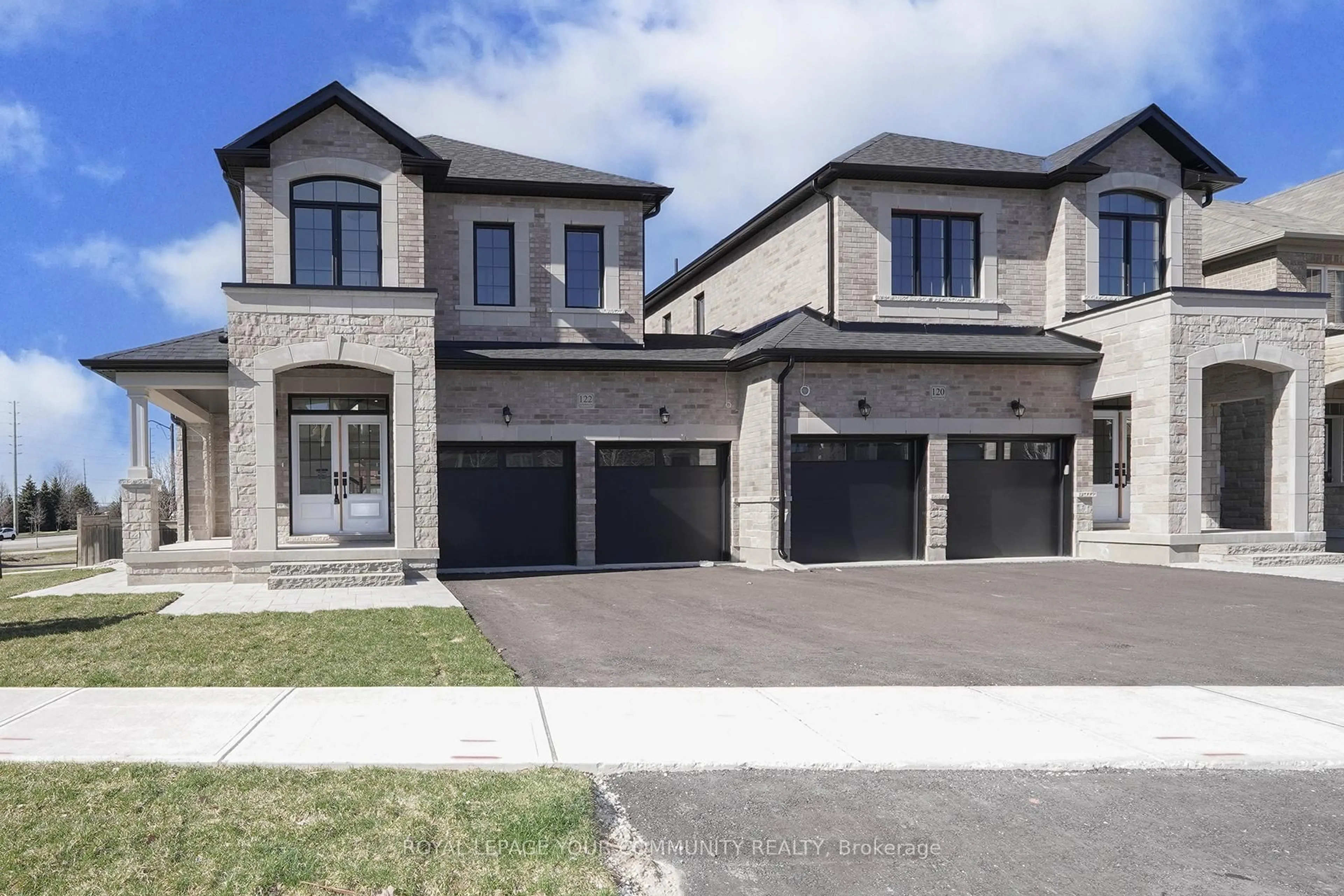 Home with brick exterior material, street for 122 Lewis Honey Dr, Aurora Ontario L4G 0J3
