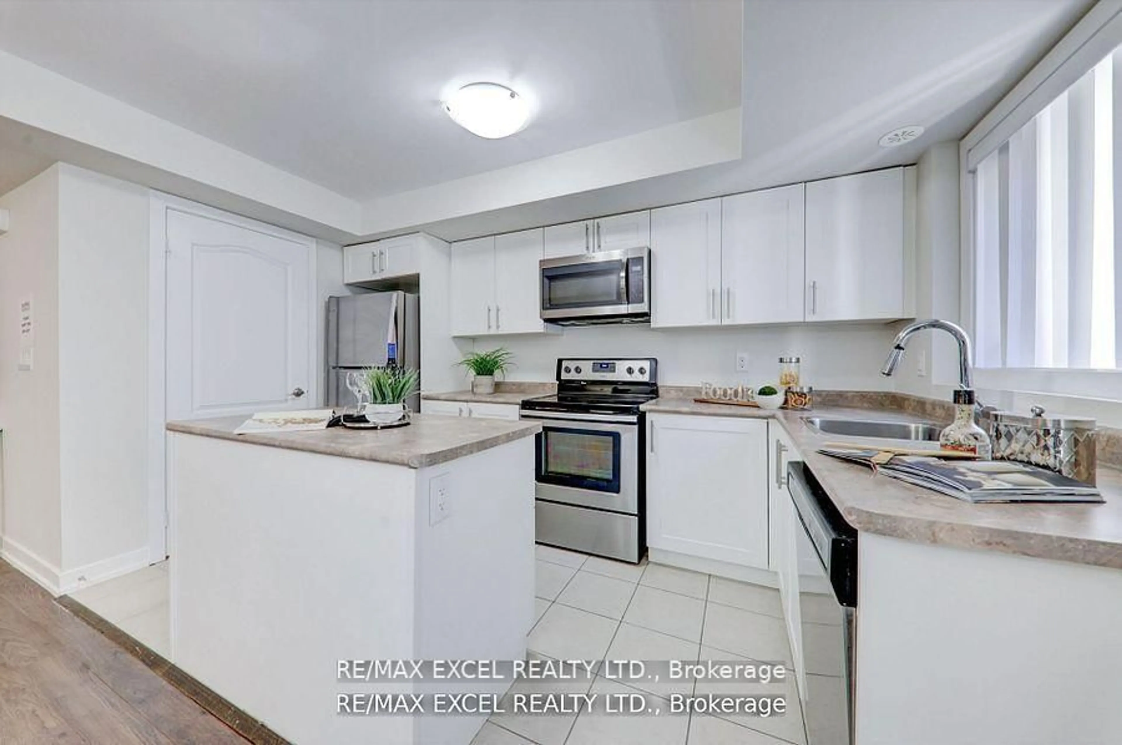 Standard kitchen, unknown for 55 Lindcrest Manr #1011, Markham Ontario L6B 1N3