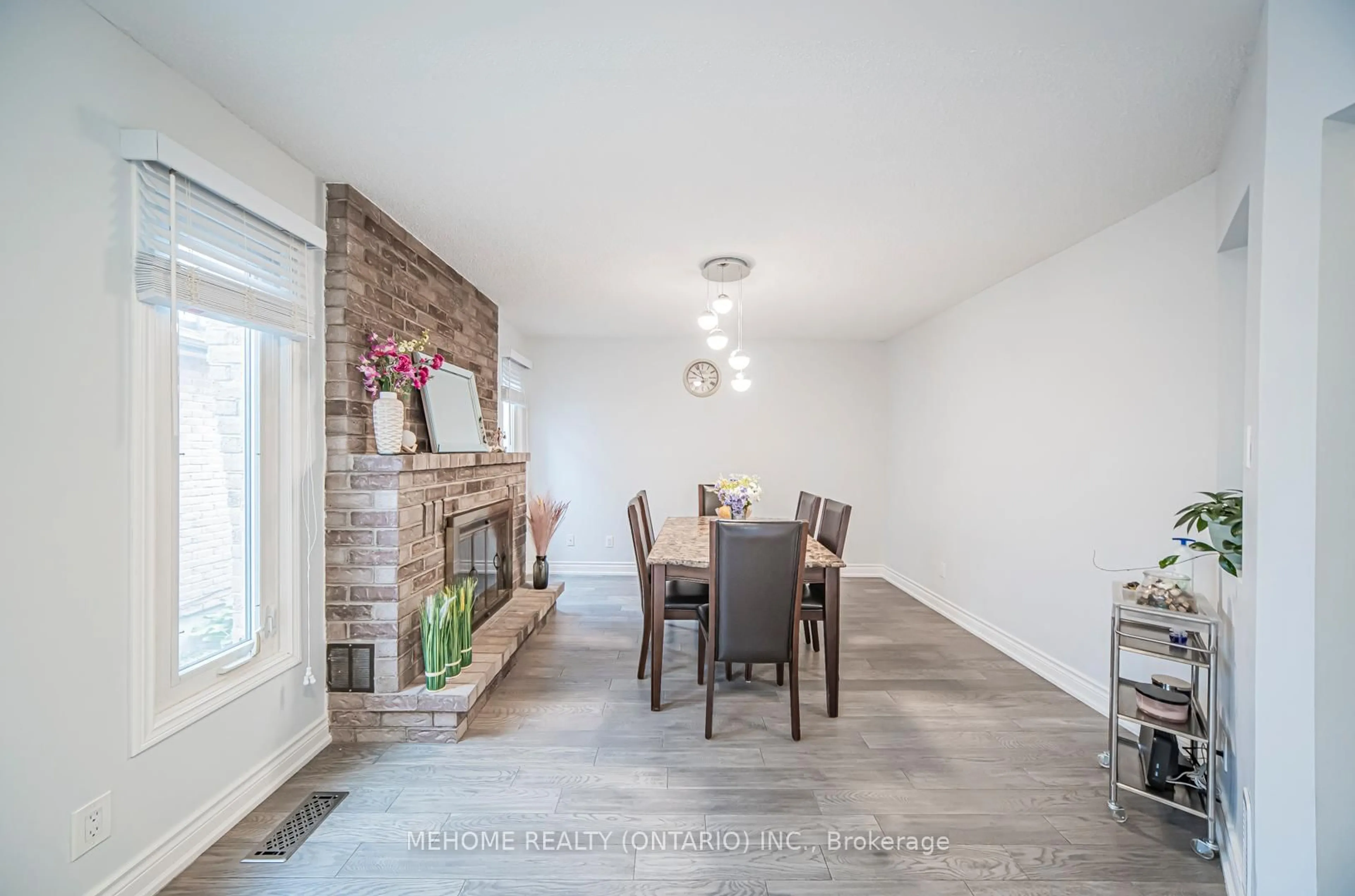 Dining room, unknown for 166 Stephenson Cres, Richmond Hill Ontario L4C 5W1