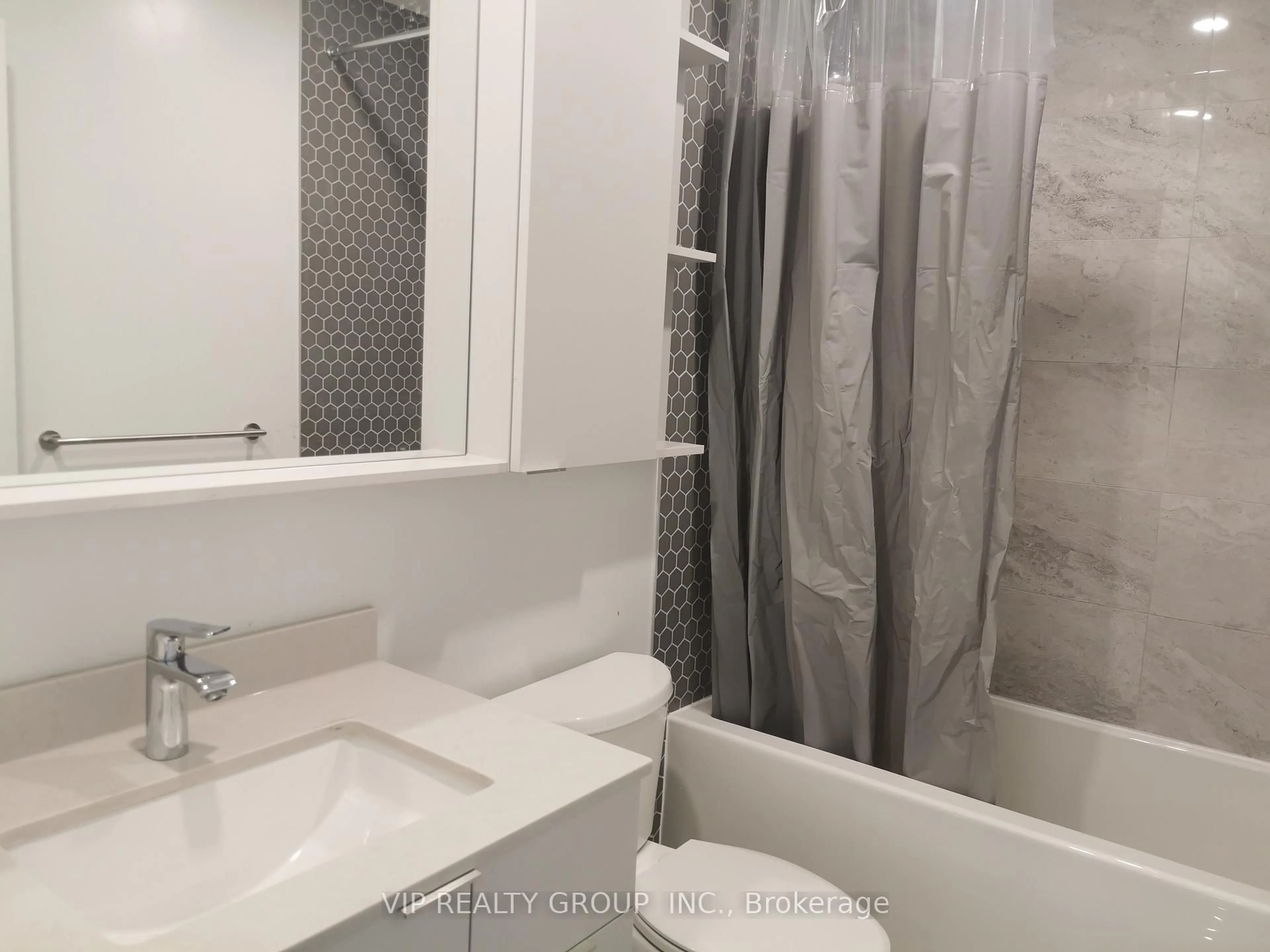 Standard bathroom, ceramic/tile floor for 9 Clegg Rd #1116, Markham Ontario L6G 0H3