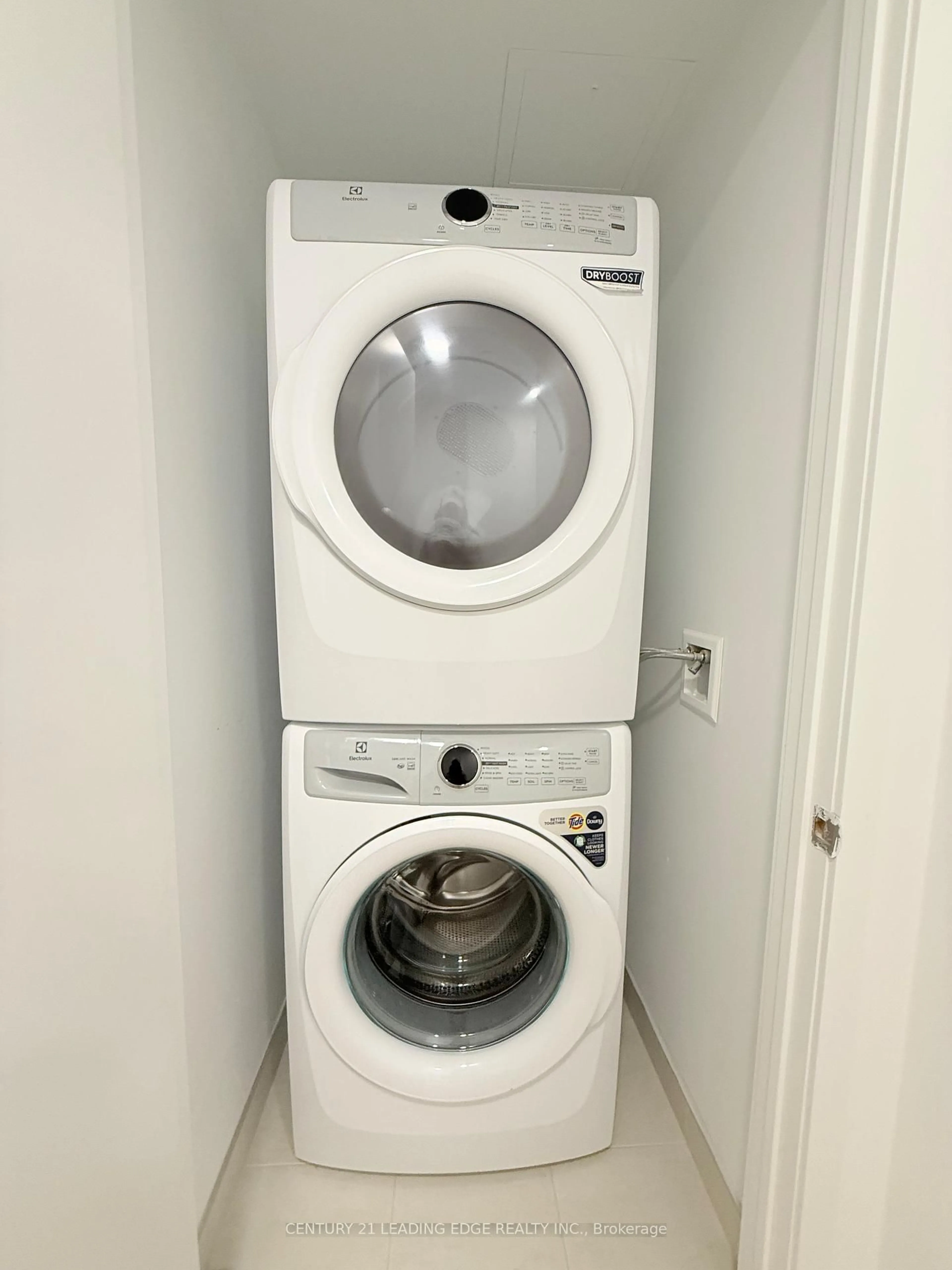 Laundry room for 8 Beverly Glen Blvd #909, Vaughan Ontario L4J 0L5