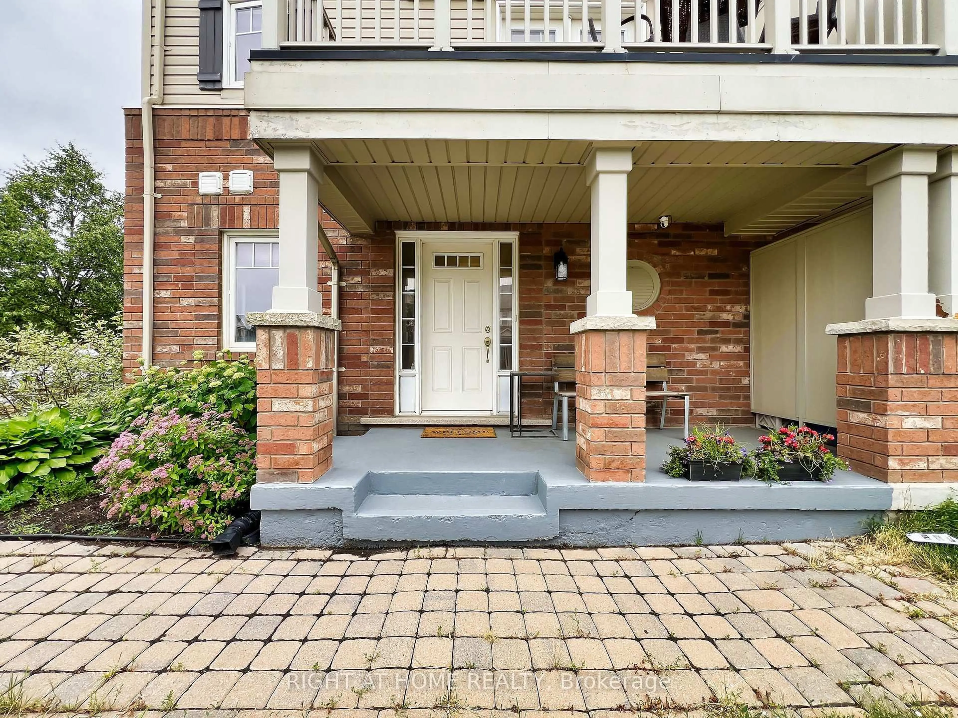 Unknown for 2 Cossey Lane, Whitchurch-Stouffville Ontario L4A 0R1