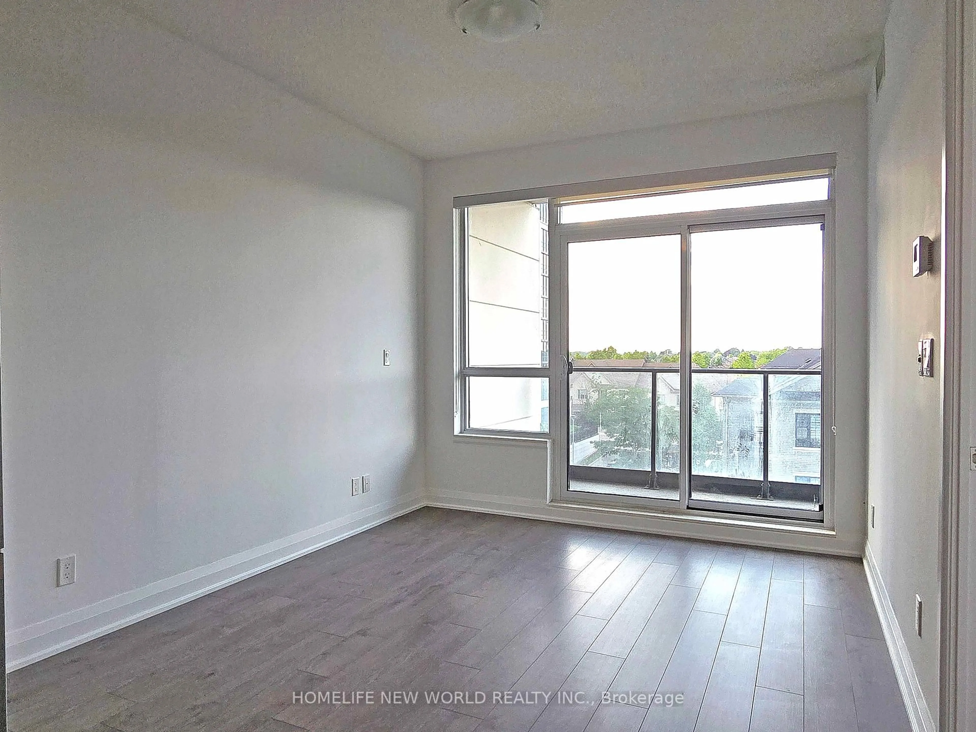 A pic of a room for 396 Highway 7 #516, Richmond Hill Ontario L4B 0G7