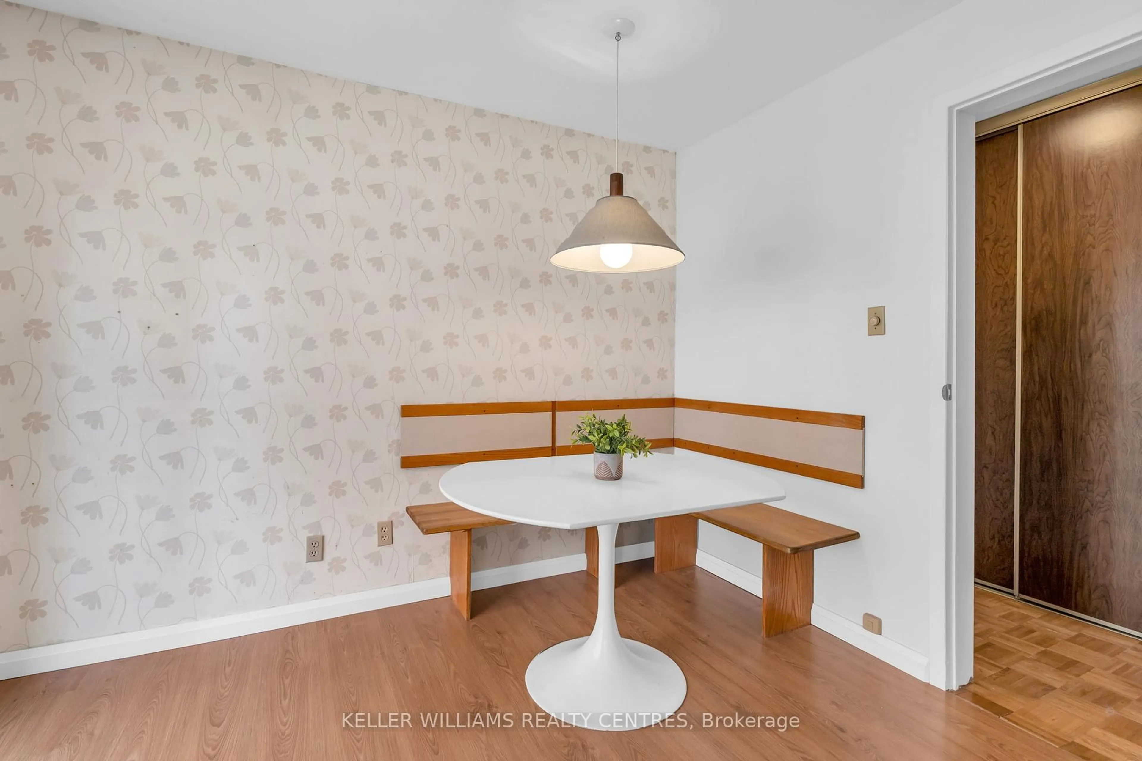 Dining room, wood/laminate floor for 119 Batson Dr, Aurora Ontario L4G 3S6