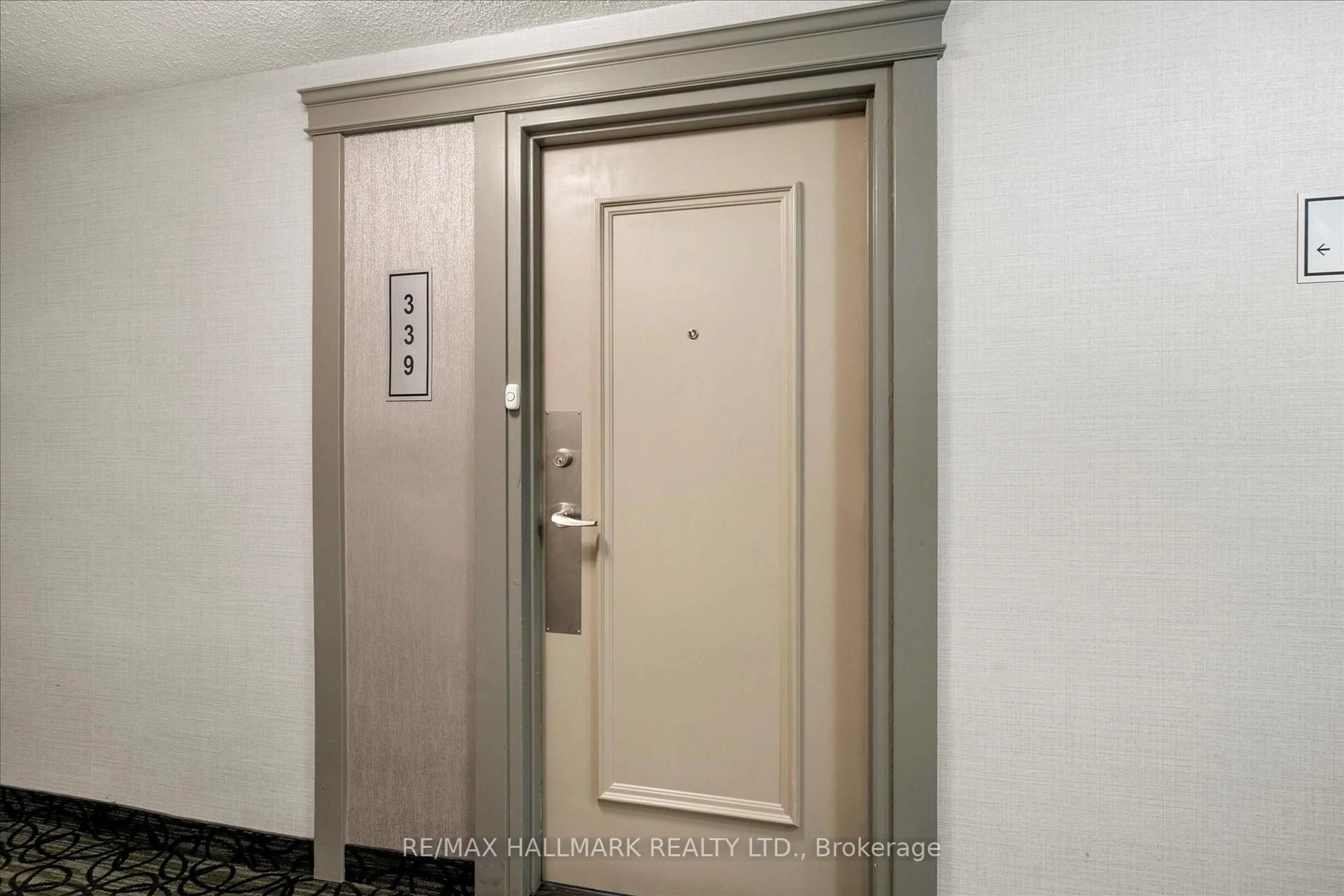 Indoor foyer for 16 Elgin St #339, Markham Ontario L3T 4T4