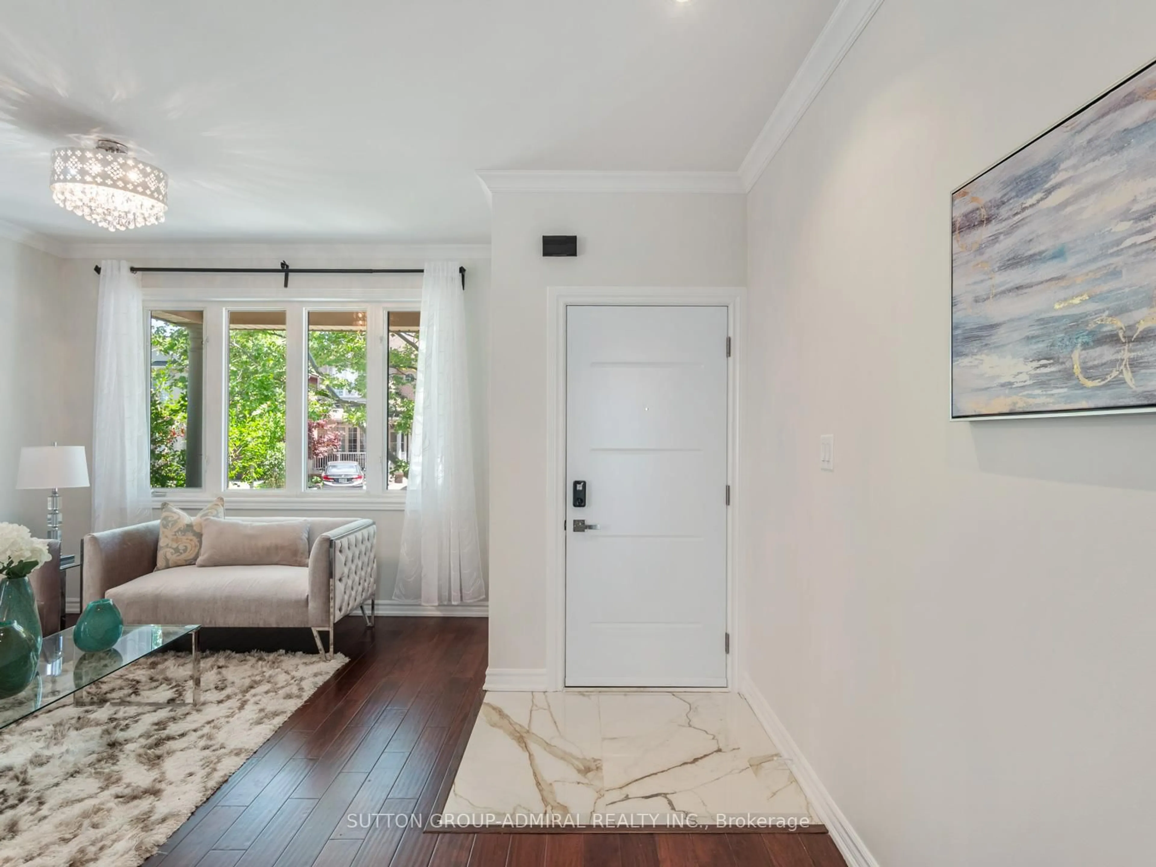 Indoor entryway for 10 Auburndale Dr, Vaughan Ontario L4J 9C1