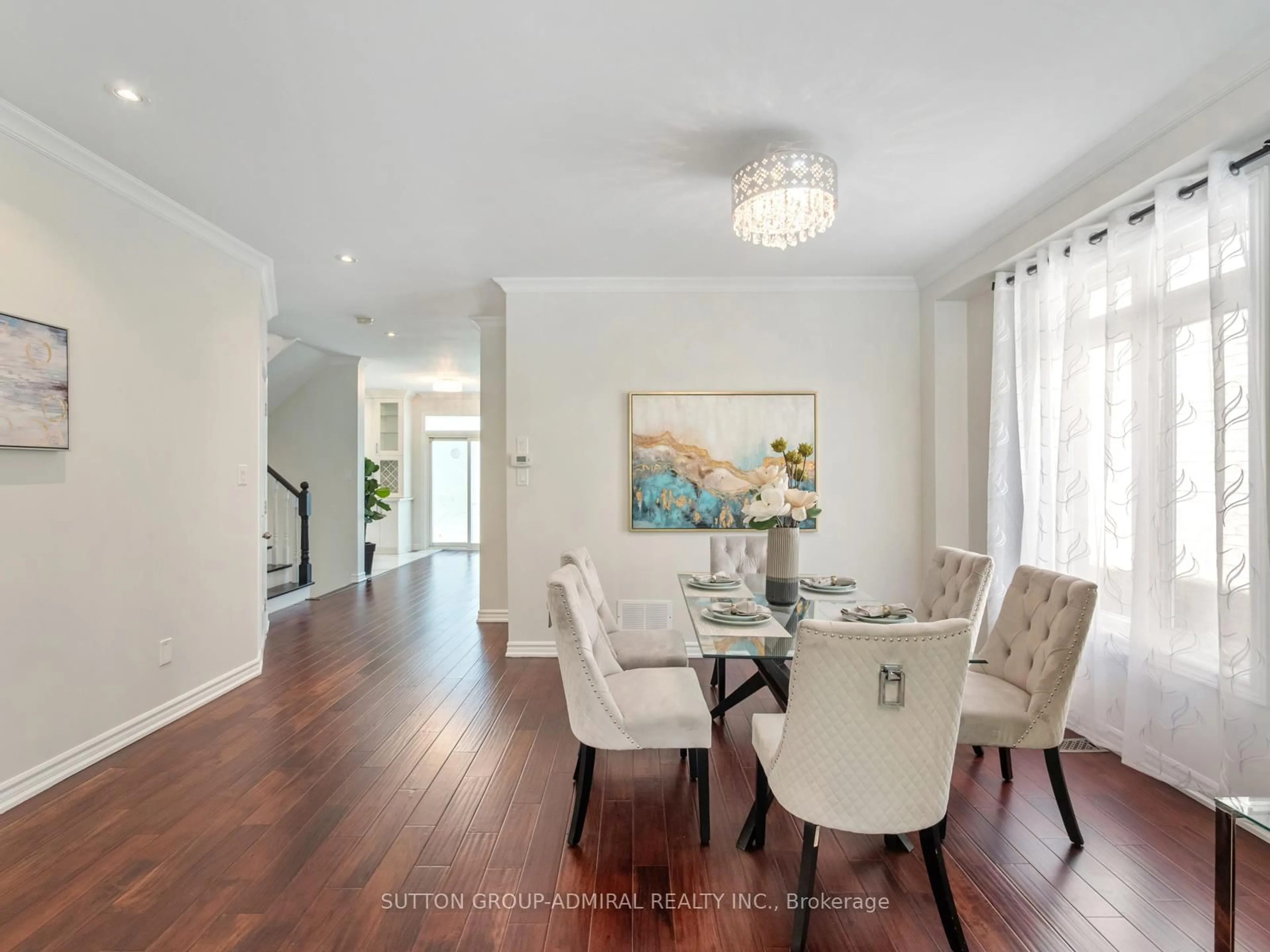 Dining room, wood/laminate floor for 10 Auburndale Dr, Vaughan Ontario L4J 9C1