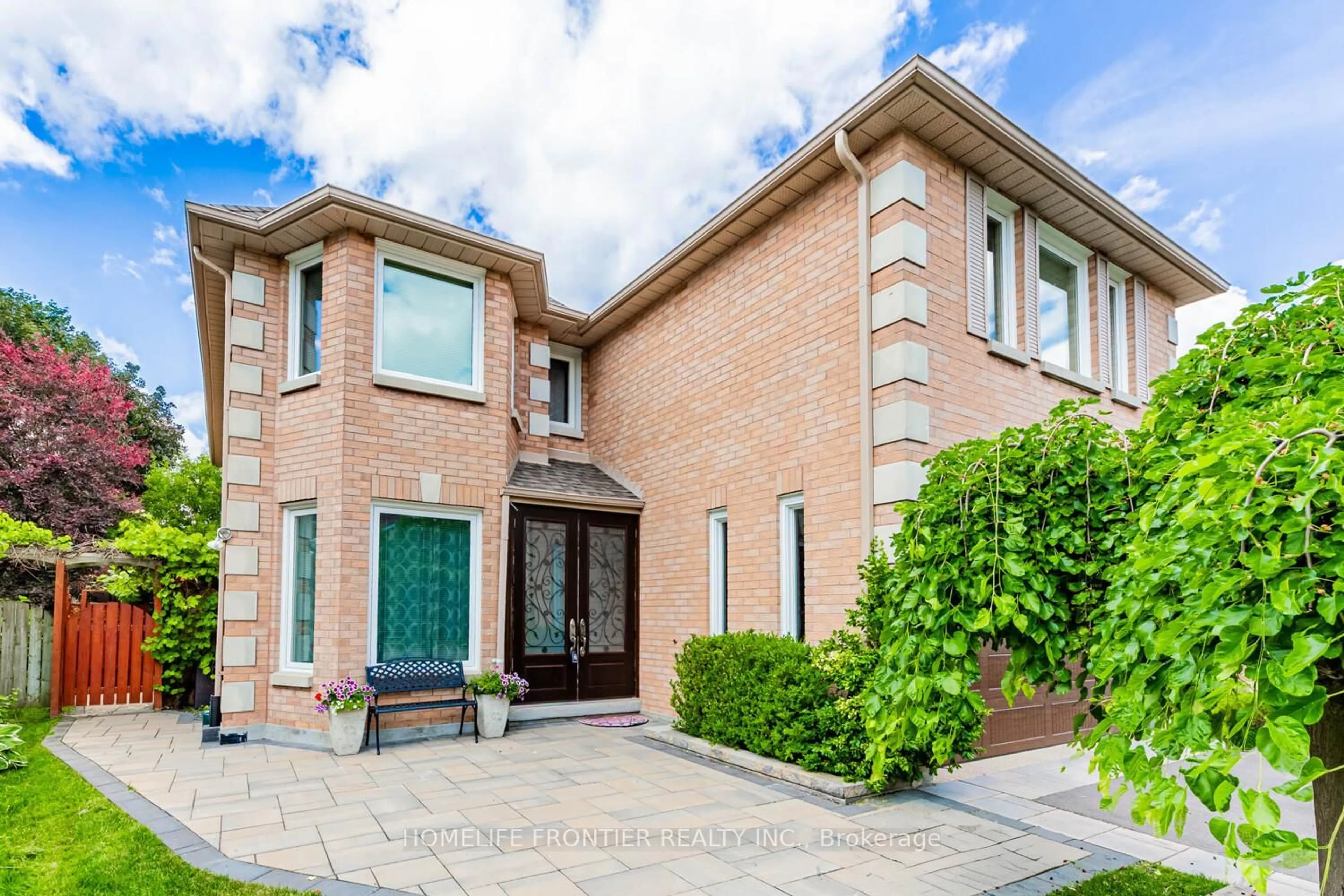 Home with brick exterior material, street for 46 Thornbrook Crt, Vaughan Ontario L4J 7X4