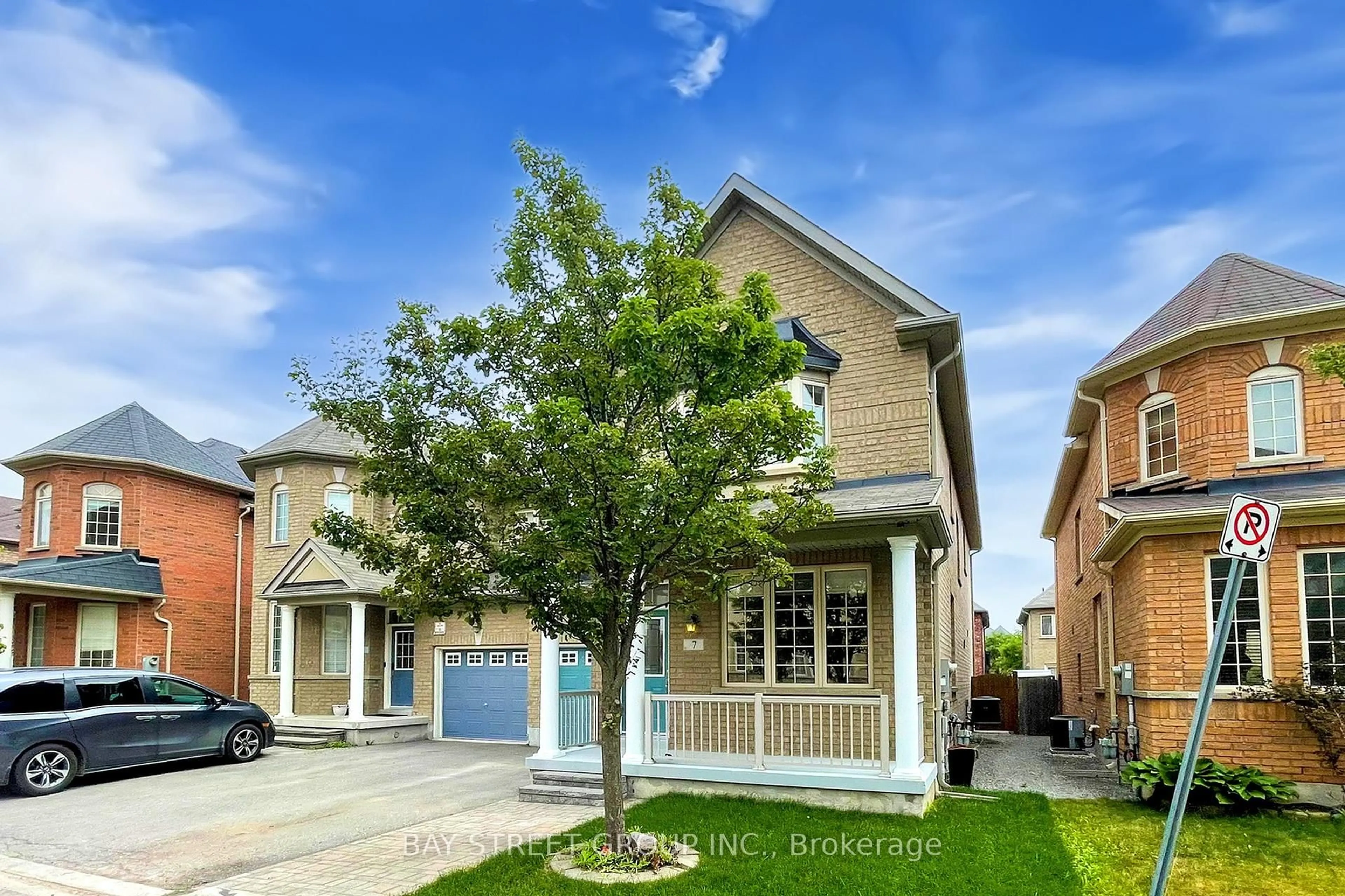 Home with brick exterior material, street for 7 Tufo Ave, Markham Ontario L6C 0H8