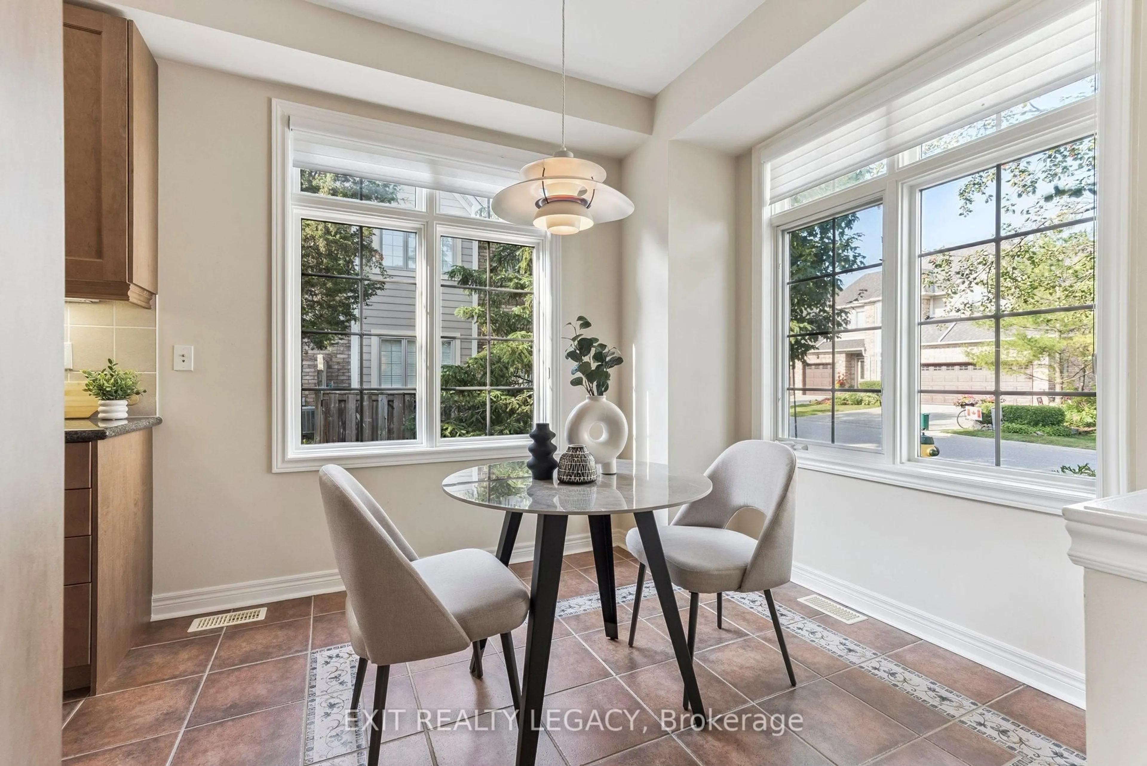 Dining room, unknown for 54 Louisbourg Way, Markham Ontario L6E 2A2