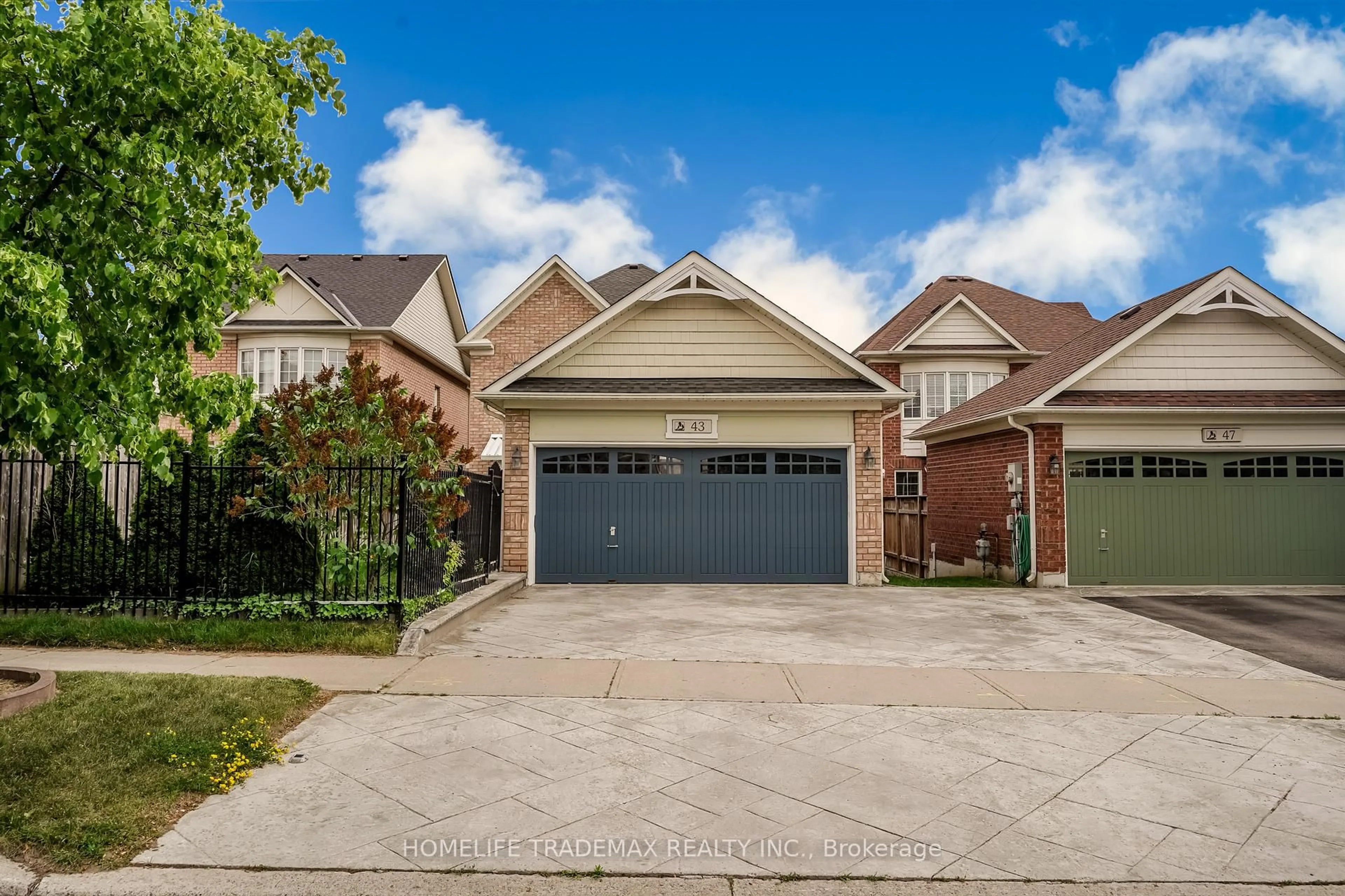 Home with brick exterior material, street for 43 Manley Ave, Whitchurch-Stouffville Ontario L4A 0C5