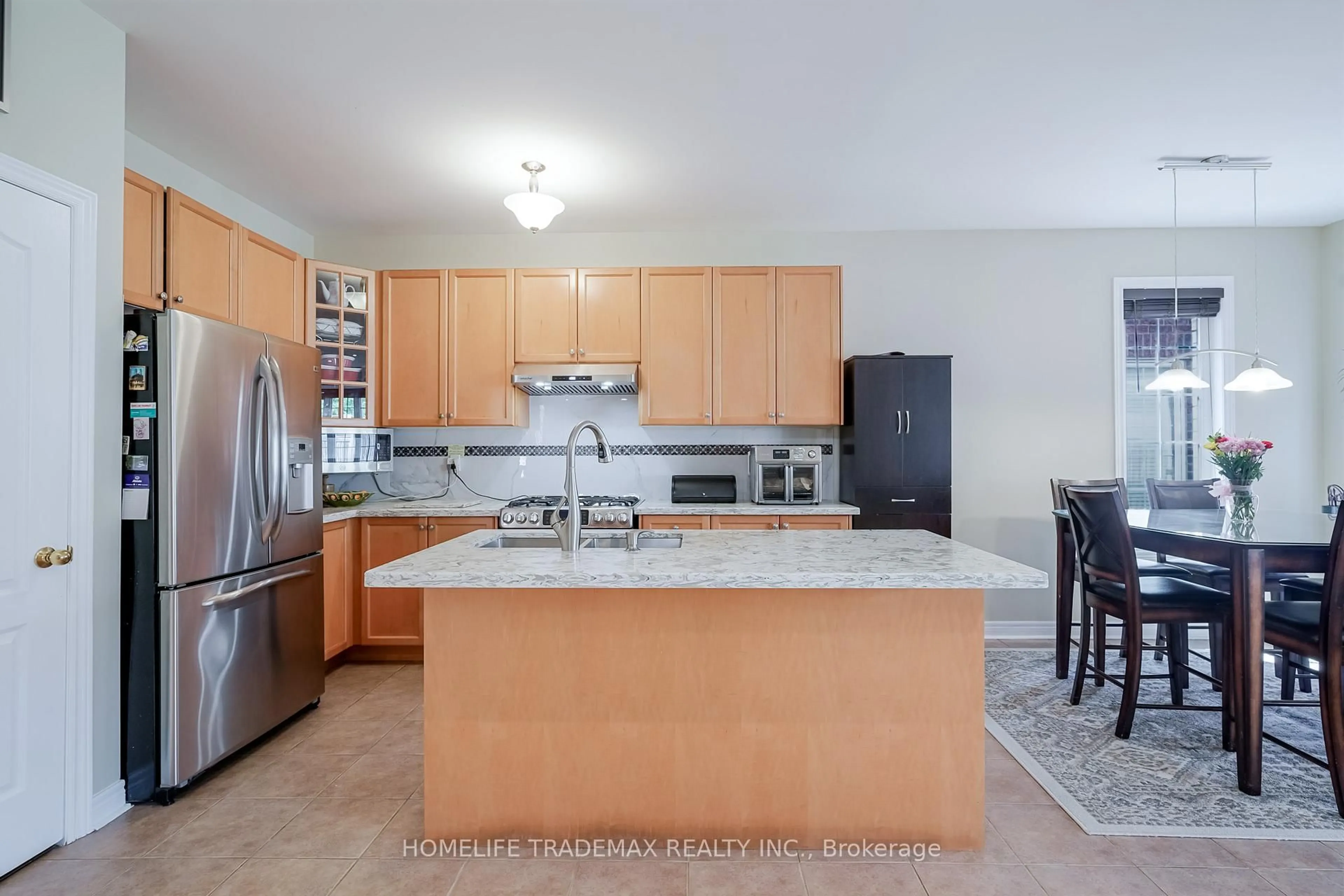 Standard kitchen, unknown for 43 Manley Ave, Whitchurch-Stouffville Ontario L4A 0C5