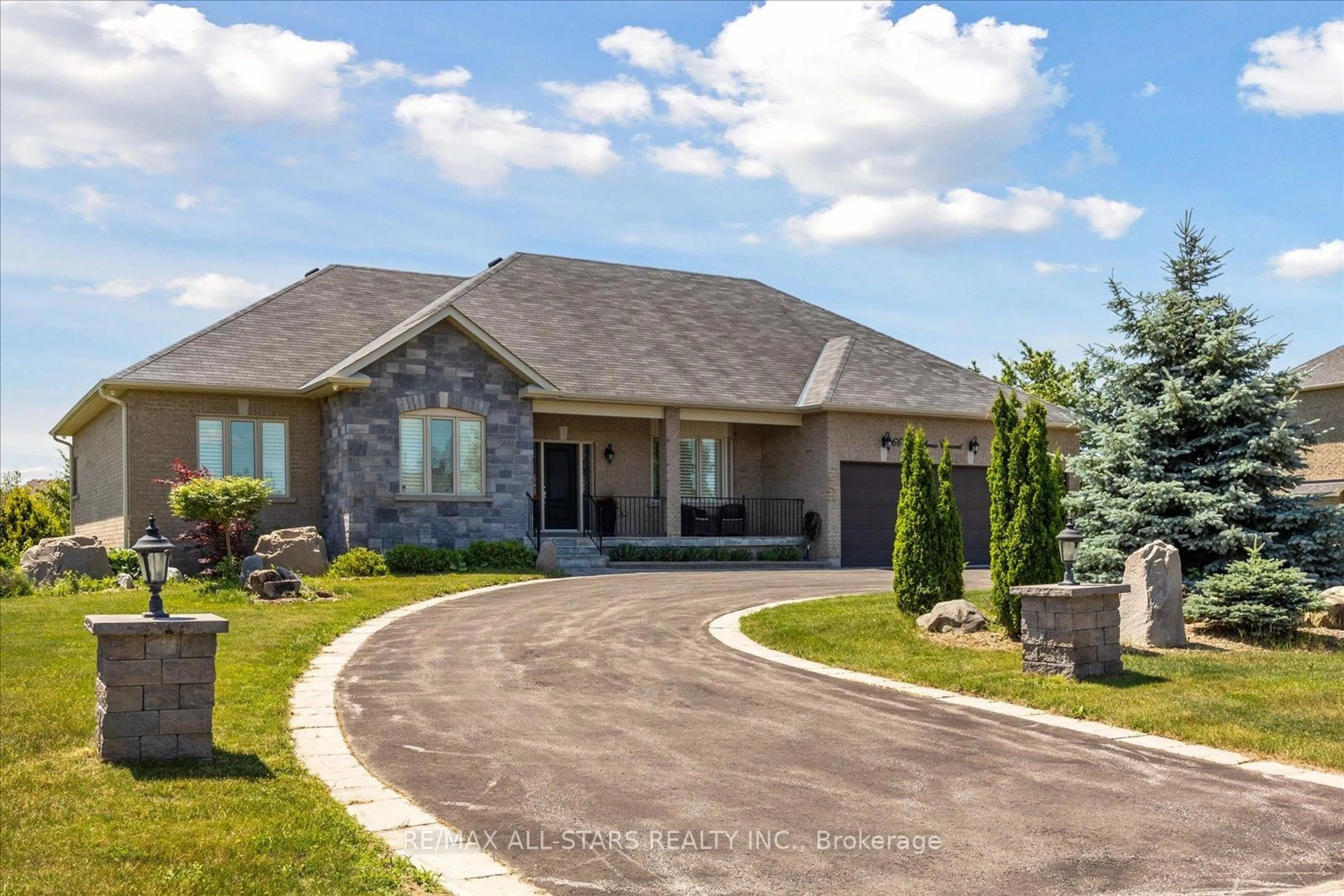 Home with brick exterior material, unknown for 66 Stonesthrow Cres, Uxbridge Ontario L0C 1A0