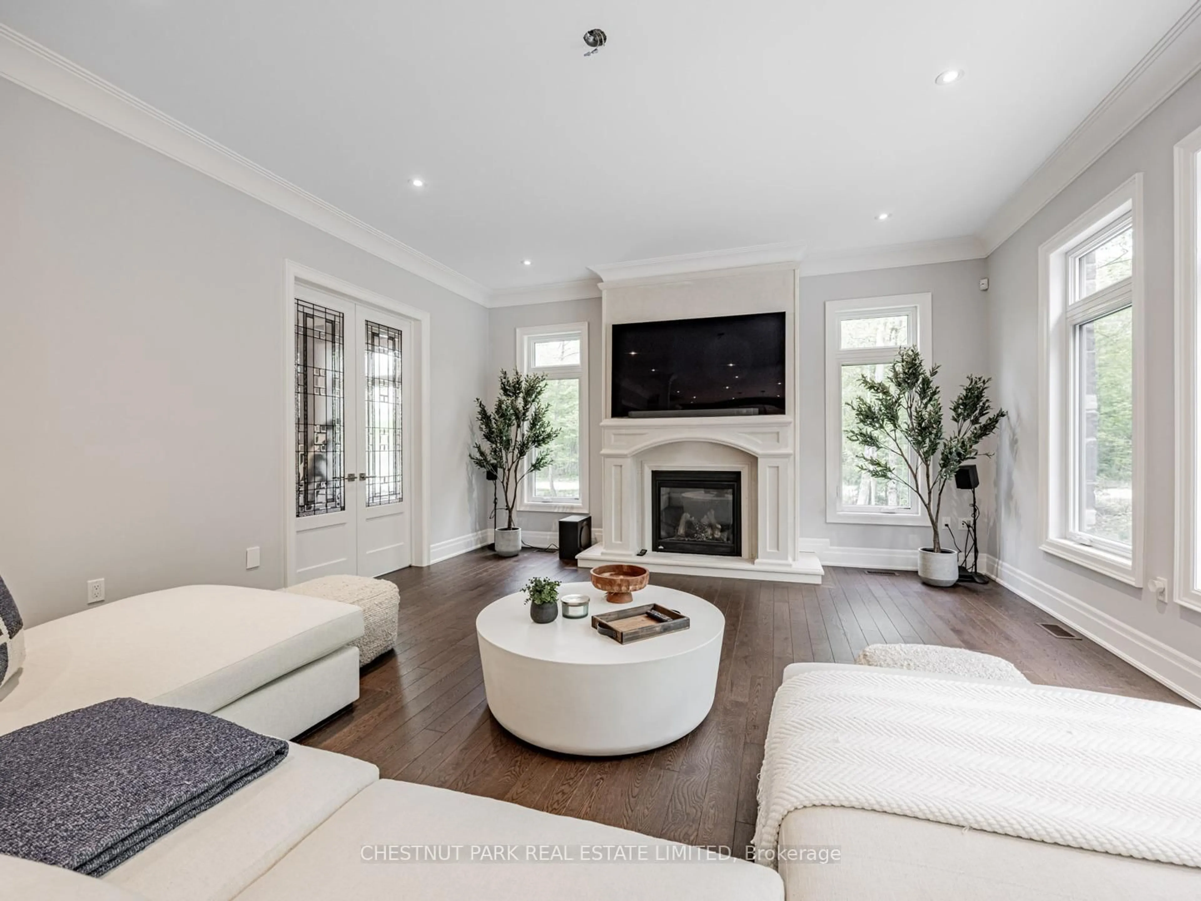 Living room with furniture, unknown for 1185 Shoreview Dr, Innisfil Ontario L9S 2L5