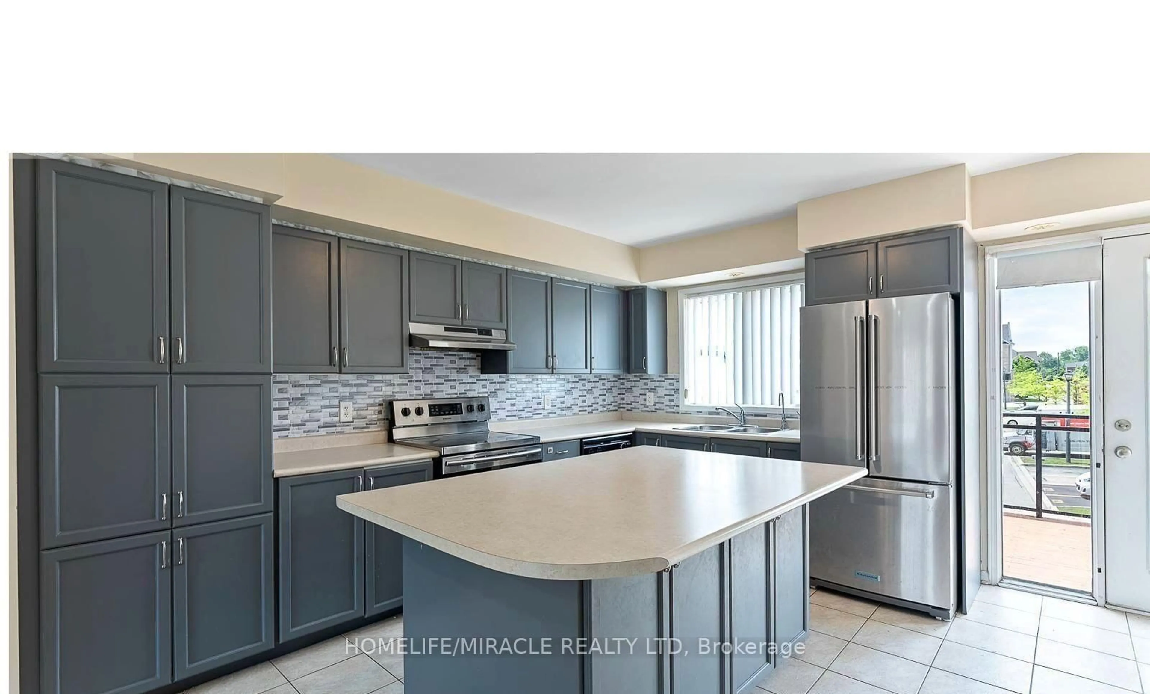 Open concept kitchen, ceramic/tile floor for 5 Stackley Lane #704, Richmond Hill Ontario L4S 0N2