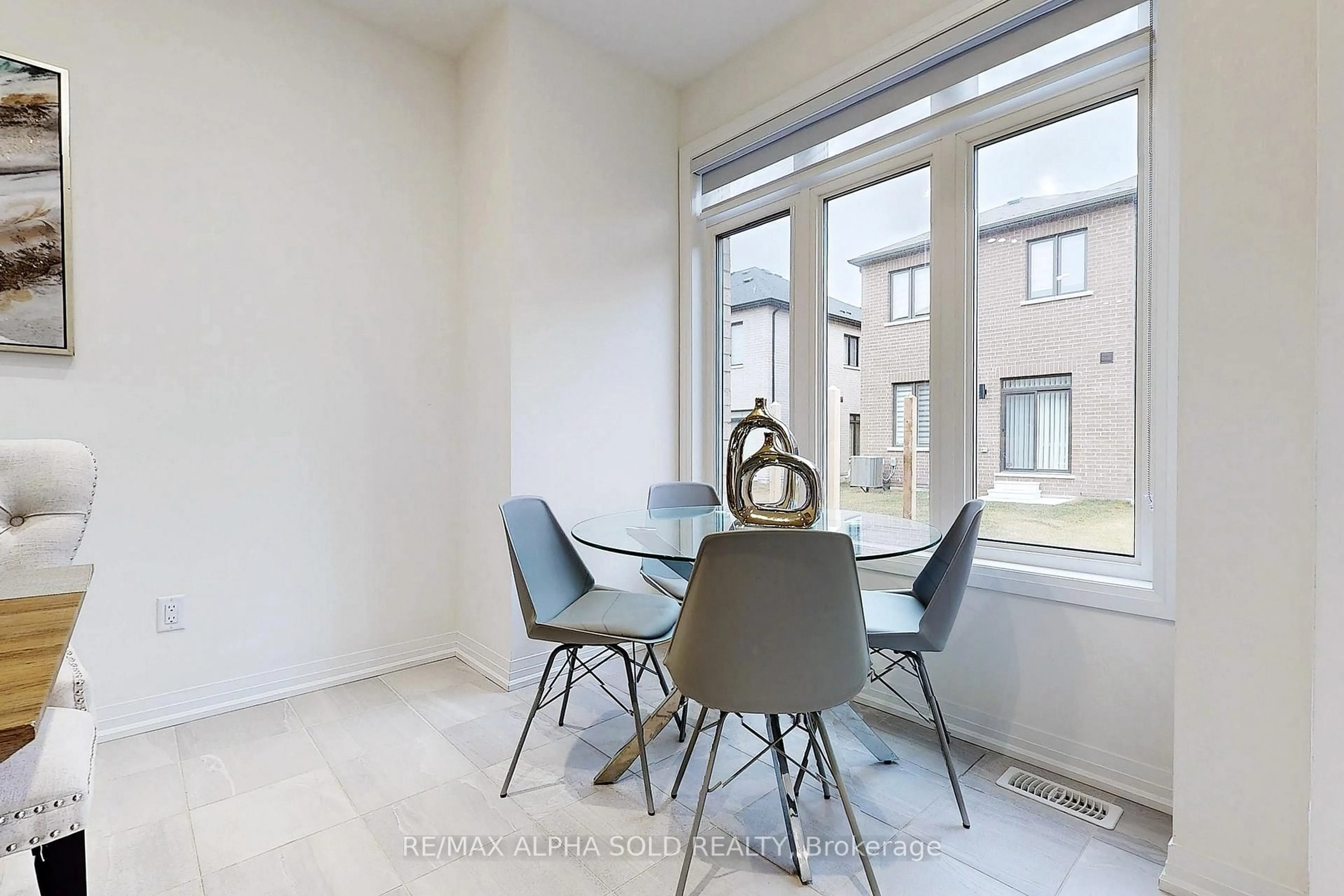 Dining room, unknown for 63 McCague St, Richmond Hill Ontario L4S 0J4