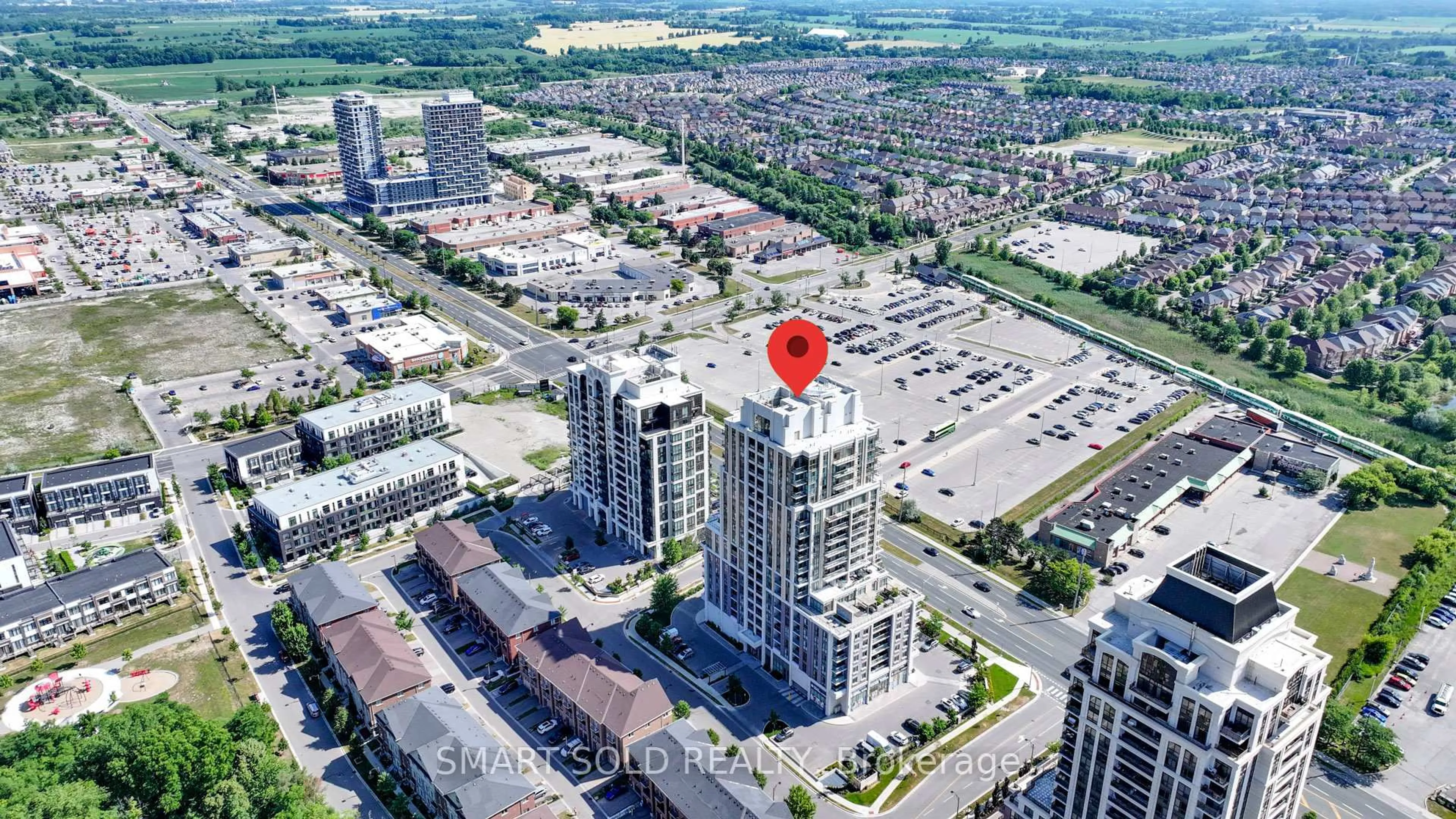 A pic from outside/outdoor area/front of a property/back of a property/a pic from drone, unknown for 9560 Markham Rd #810, Markham Ontario L6E 0H8