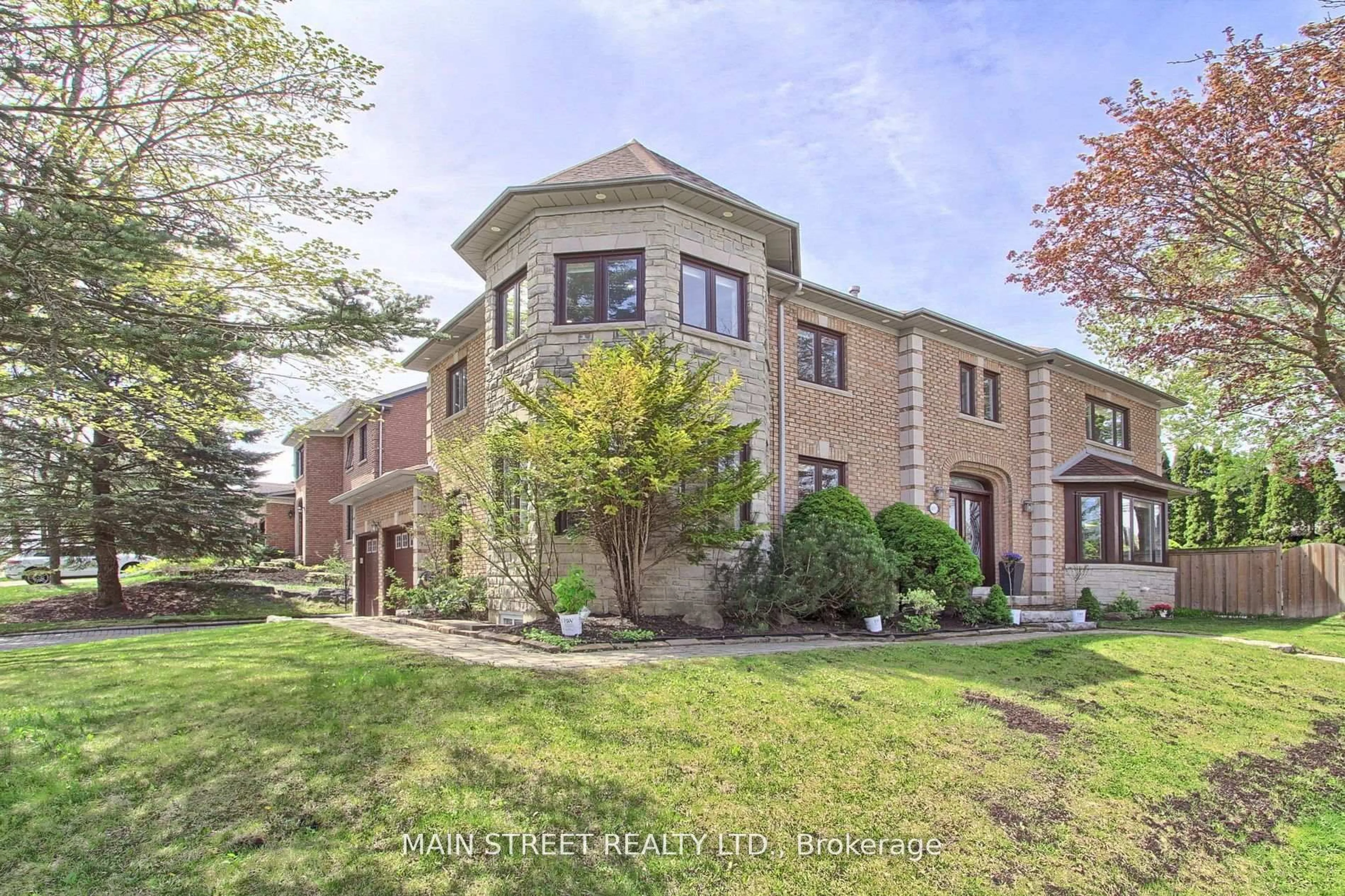 Unknown for 898 Stonehaven Ave, Newmarket Ontario L3X 1K7