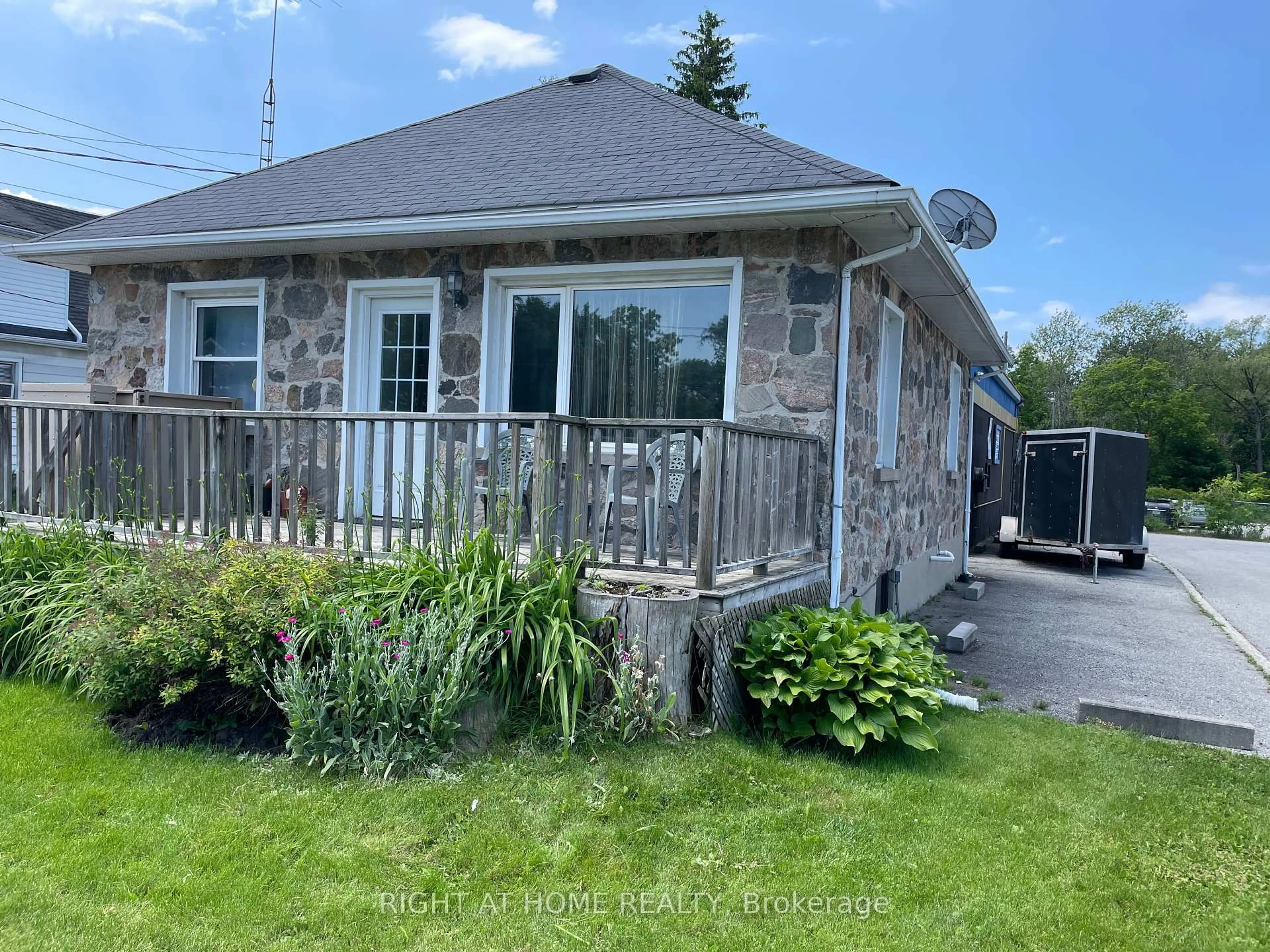 Unknown for 170 Main St, Uxbridge Ontario L9P 1C6