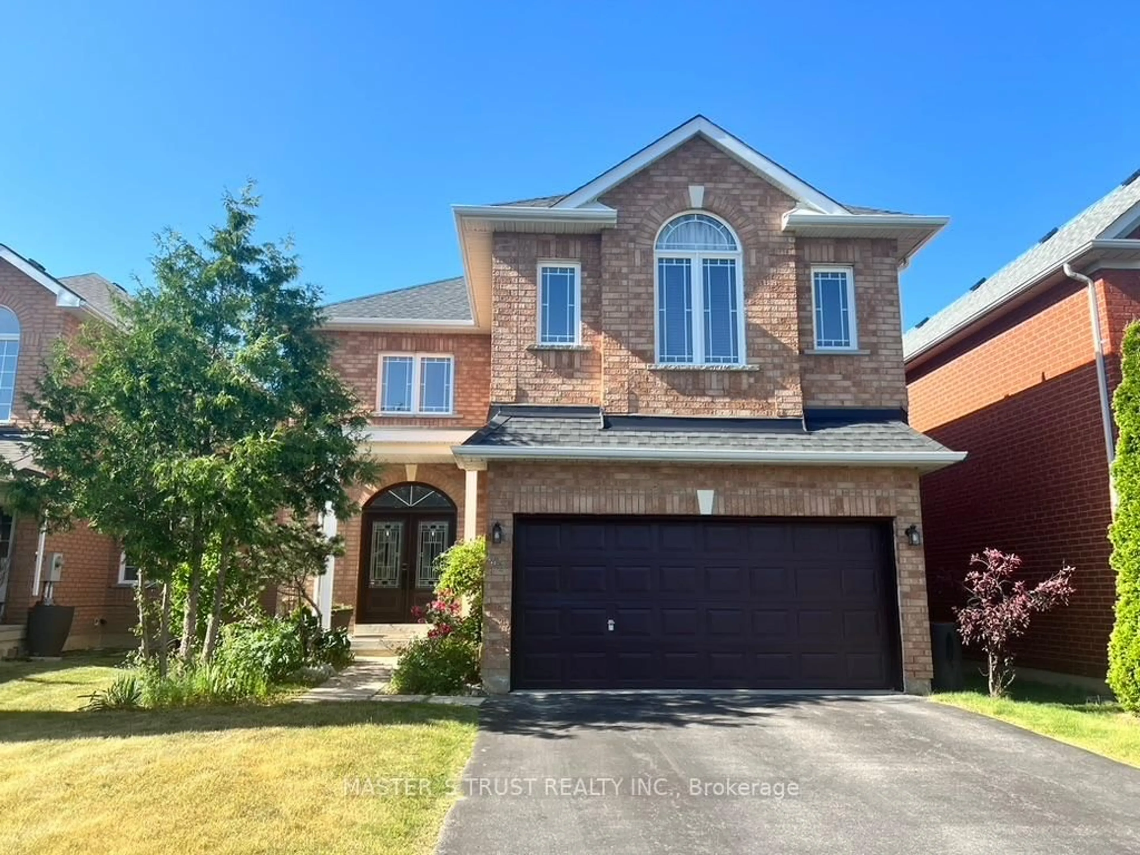 Home with brick exterior material, street for 142 Redstone Rd, Richmond Hill Ontario L4S 1T9