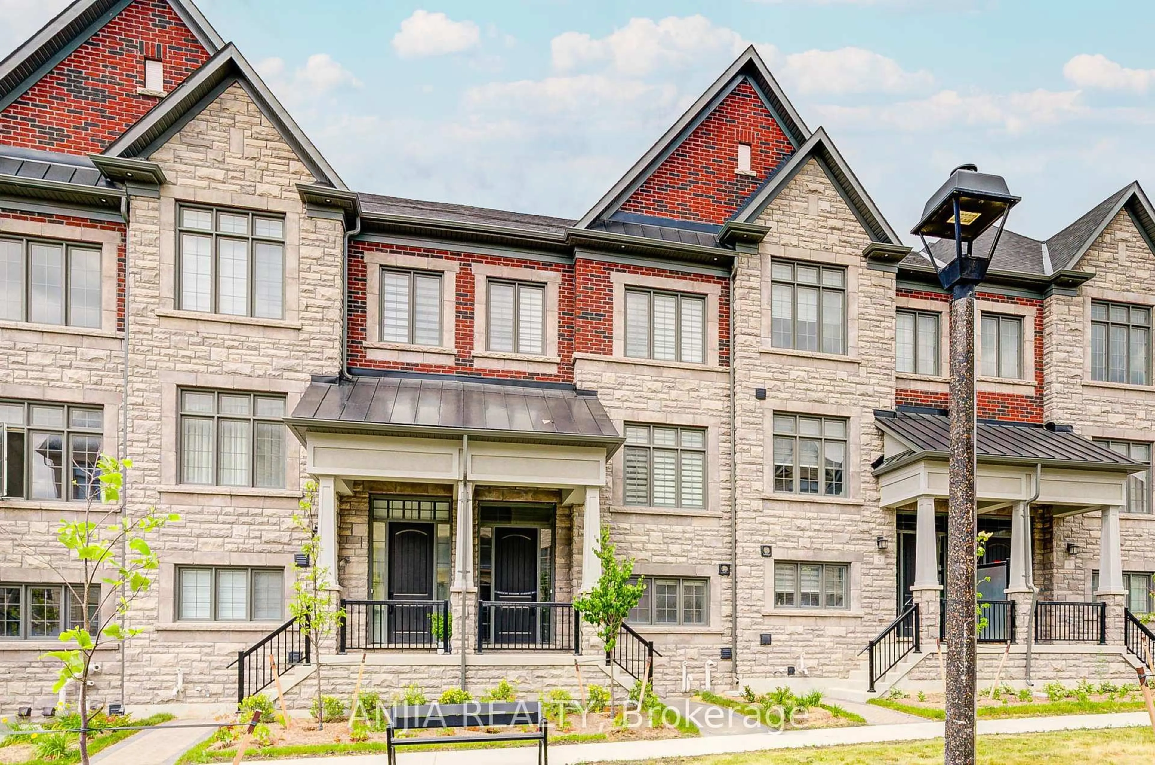 Home with brick exterior material, street for 7 Bright Terrace Way, Markham Ontario L6C 3L5