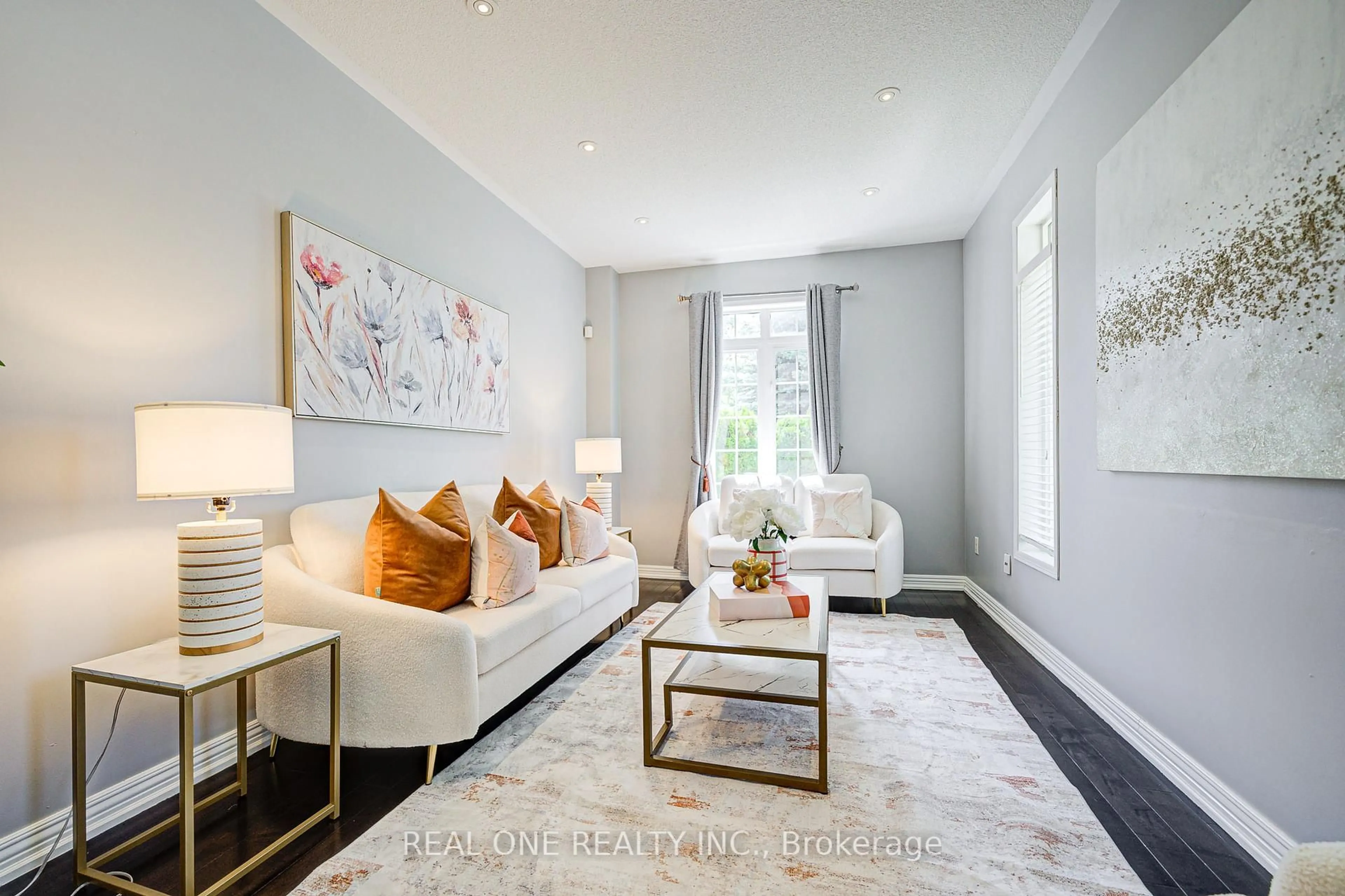 Living room with furniture, unknown for 35 Ridgecrest Rd, Markham Ontario L6C 2V2