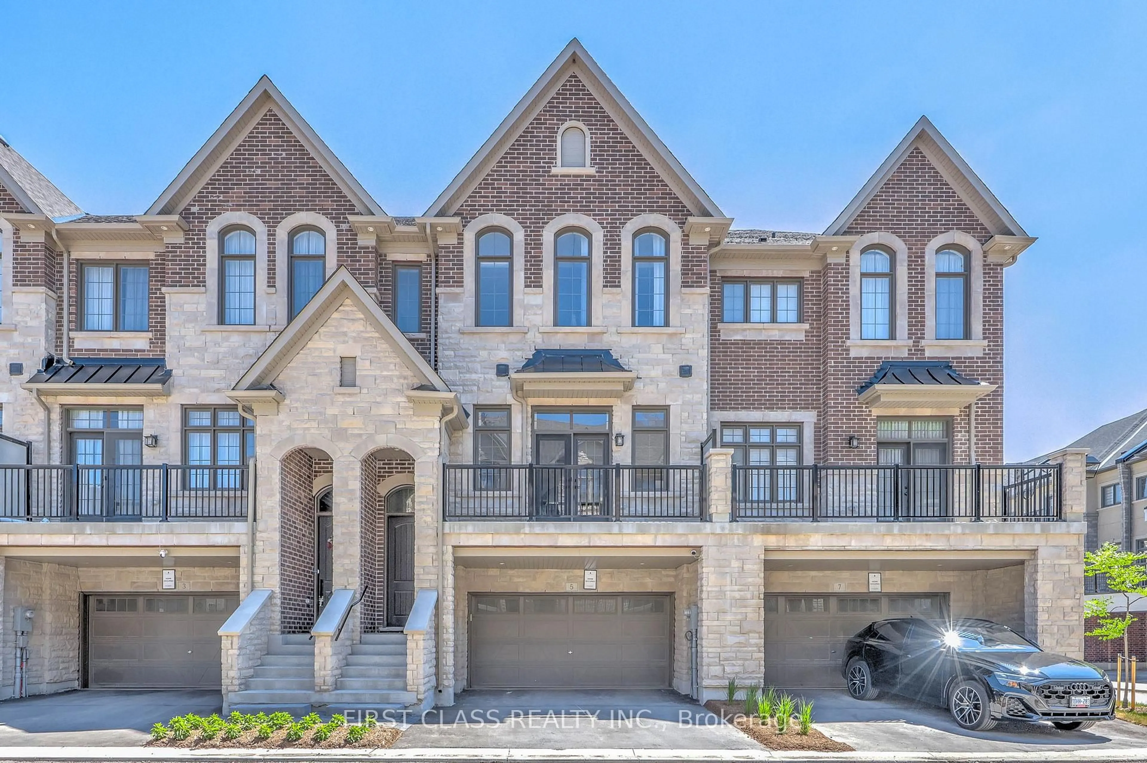 Home with brick exterior material, street for 5 Gardeners Lane, Markham Ontario L6C 3L5