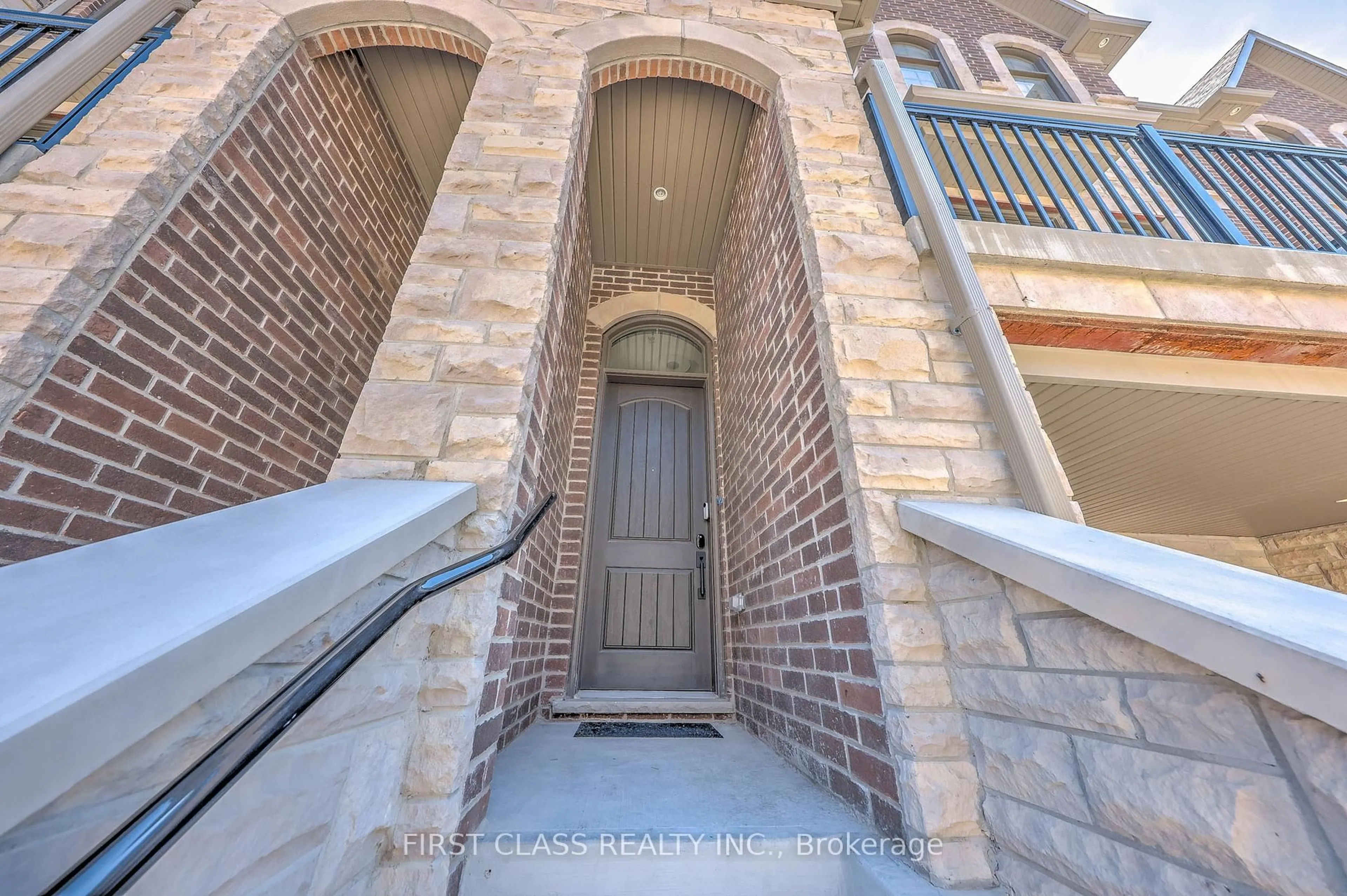 Home with brick exterior material, street for 5 Gardeners Lane, Markham Ontario L6C 3L5