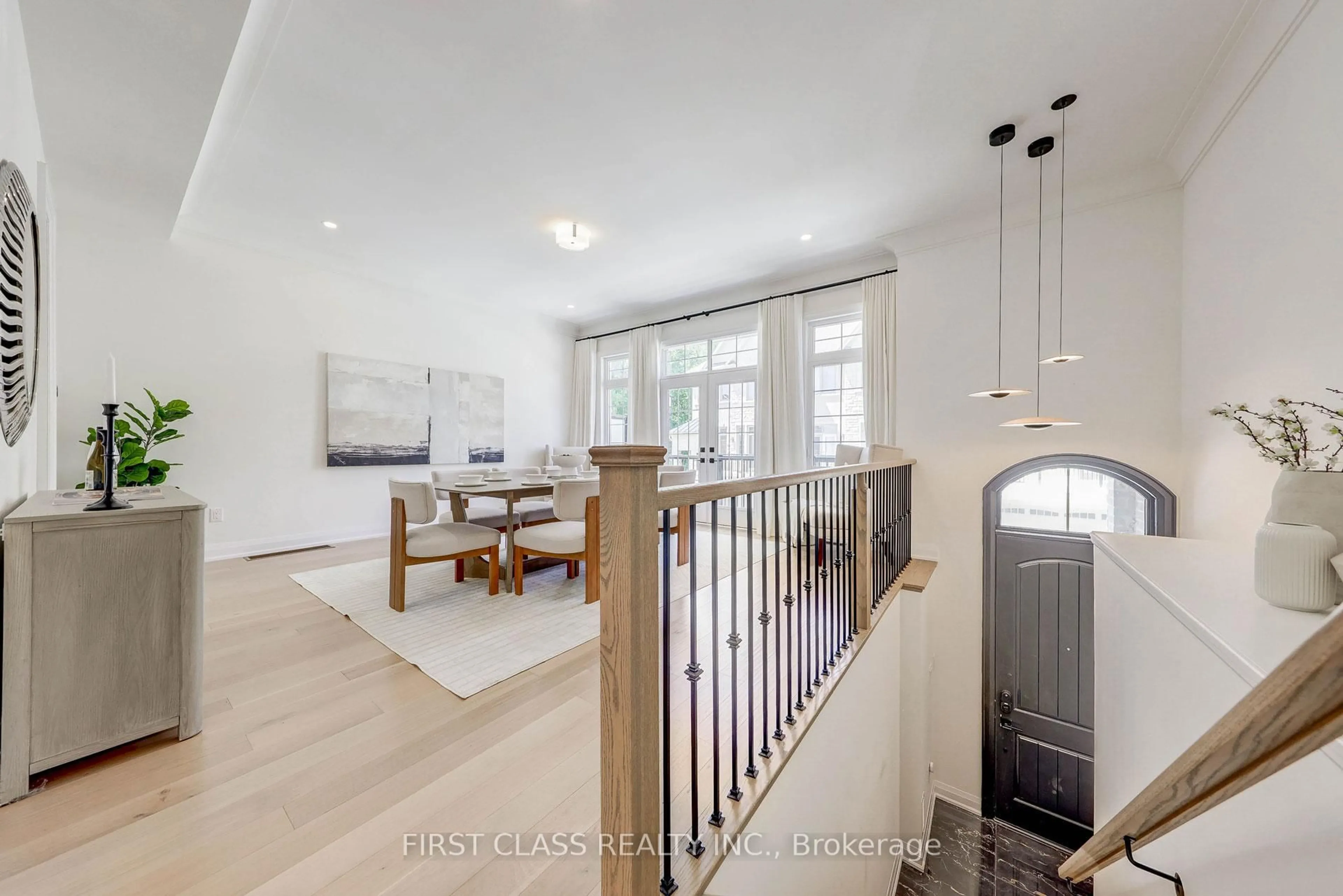 Indoor entryway for 5 Gardeners Lane, Markham Ontario L6C 3L5
