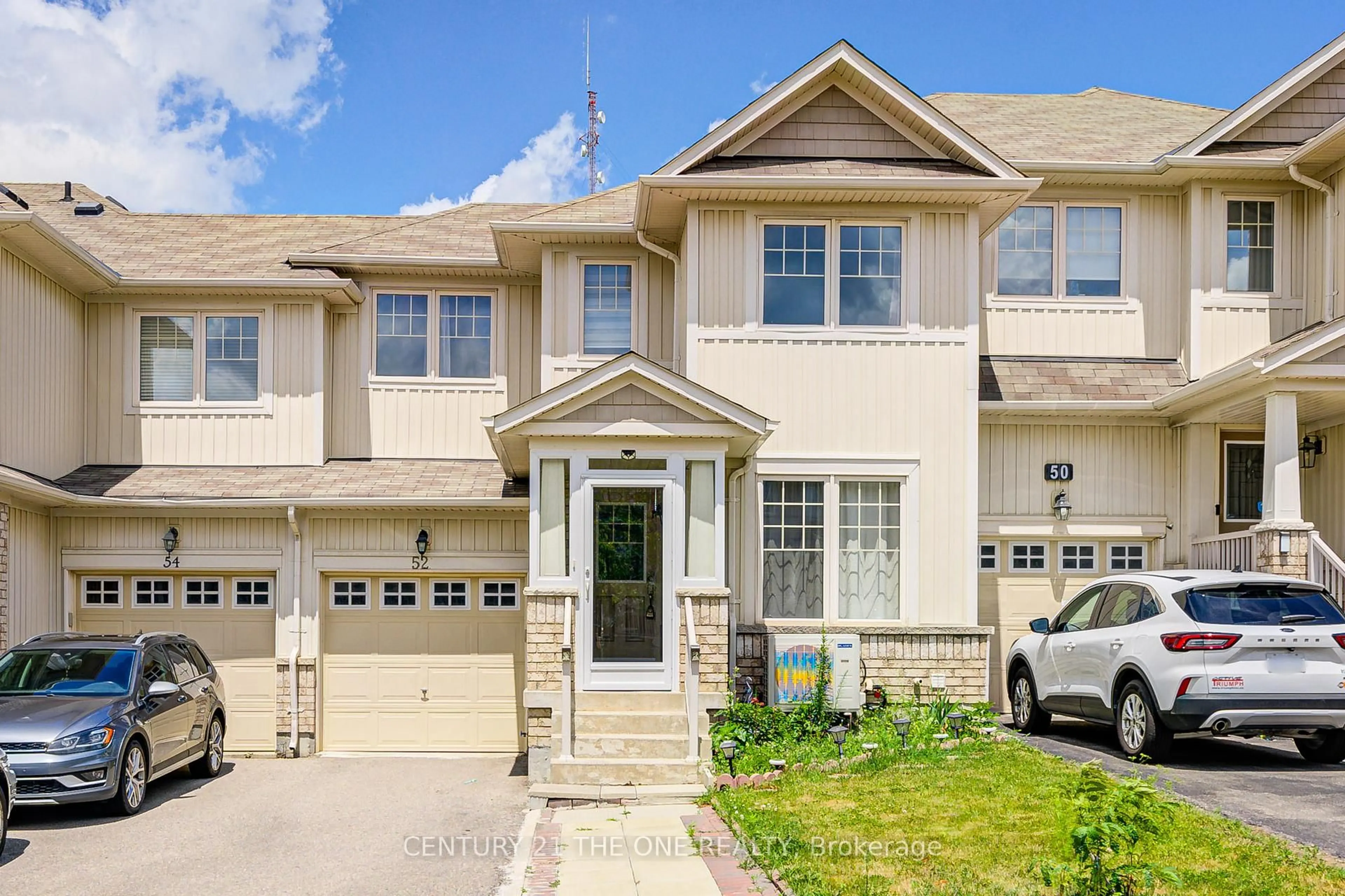 Home with vinyl exterior material, street for 52 Stoyell Dr, Richmond Hill Ontario L4E 0M7