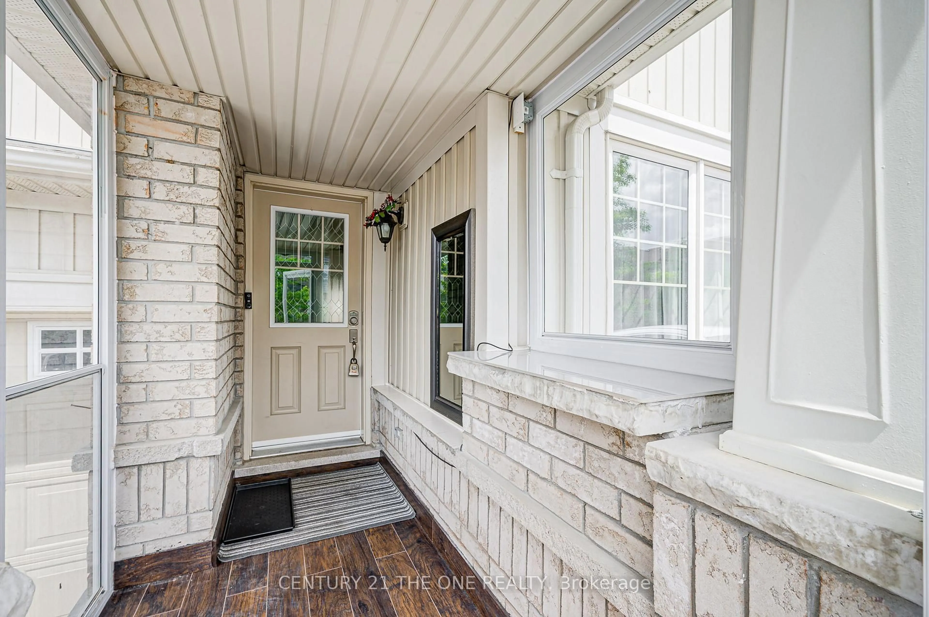 Indoor entryway for 52 Stoyell Dr, Richmond Hill Ontario L4E 0M7