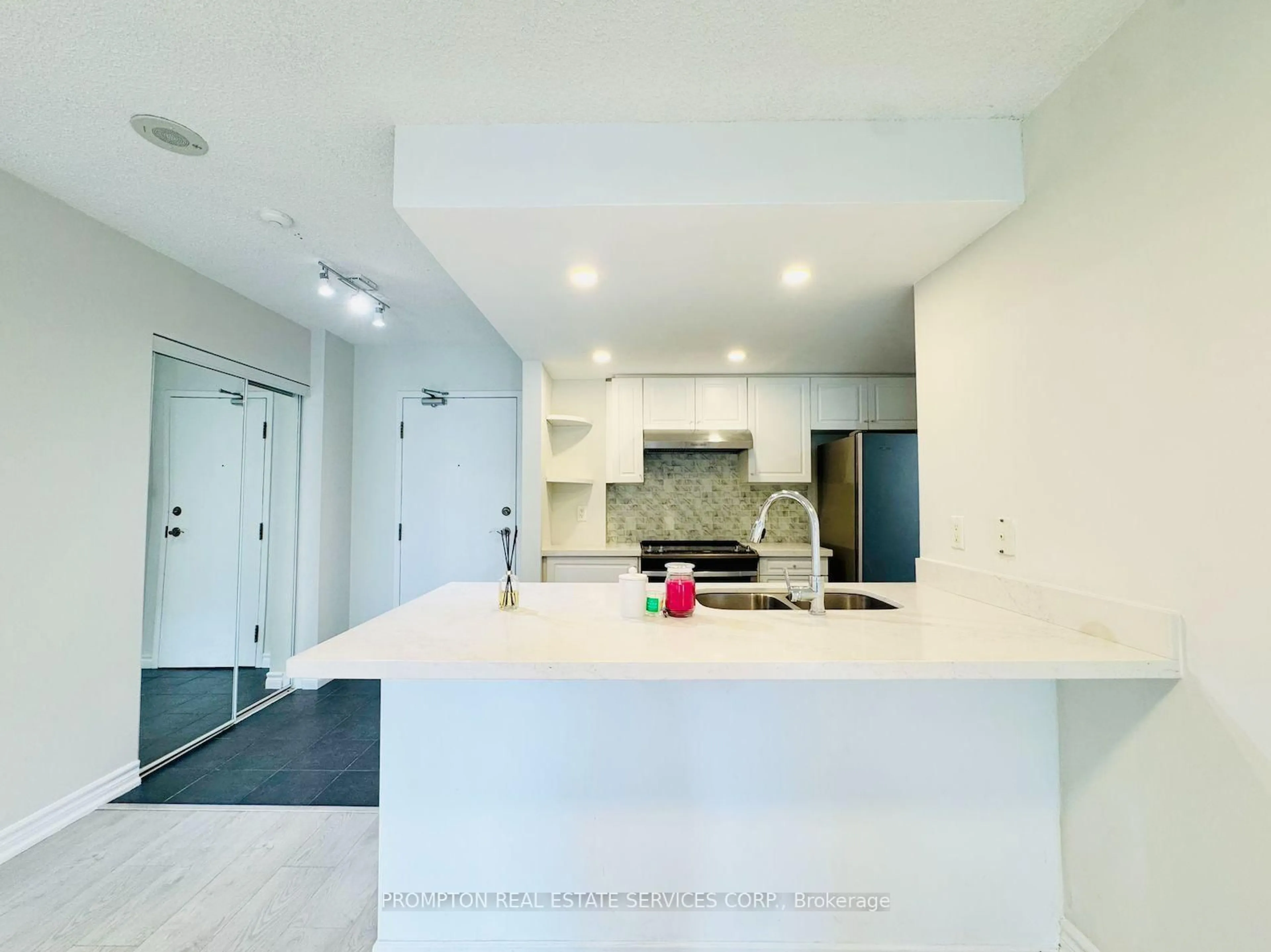 Open concept kitchen, ceramic/tile floor for 51 Times Ave #206, Markham Ontario L3T 7X7