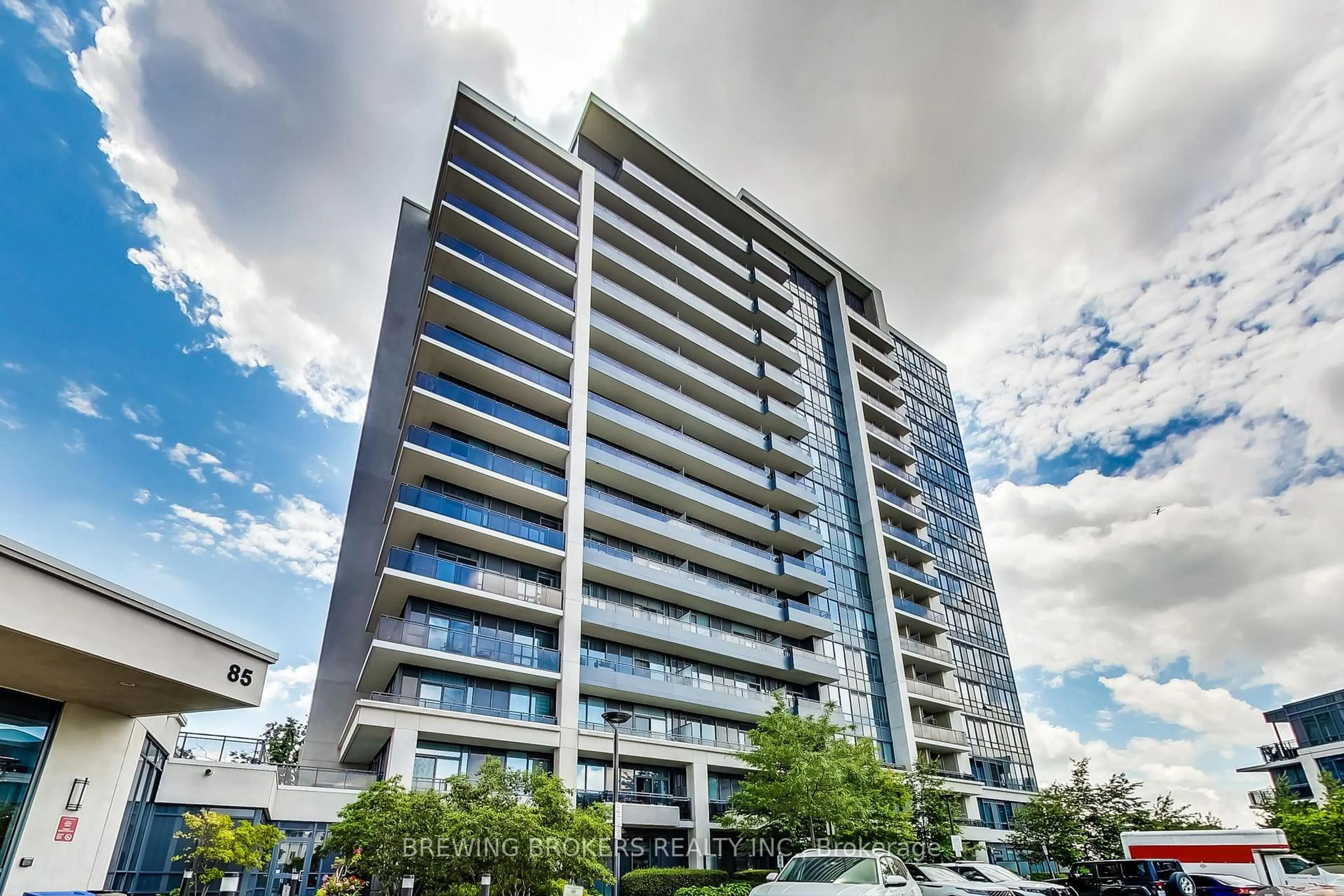 A pic from outside/outdoor area/front of a property/back of a property/a pic from drone, building for 85 North Park Rd #Ph01, Vaughan Ontario L4J 0H9