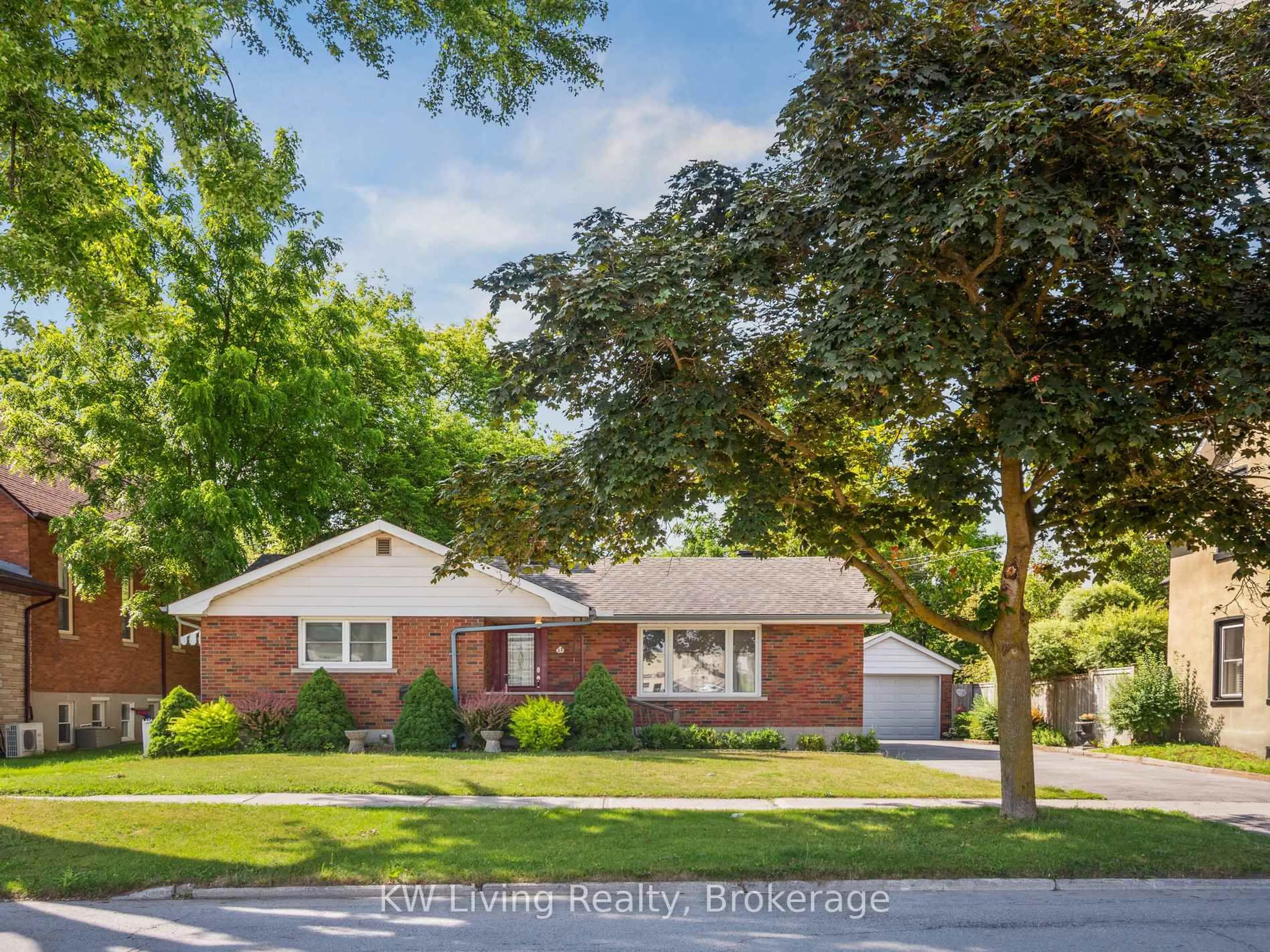 Home with brick exterior material, street for 23 Wellington St, New Tecumseth Ontario L9R 1G8