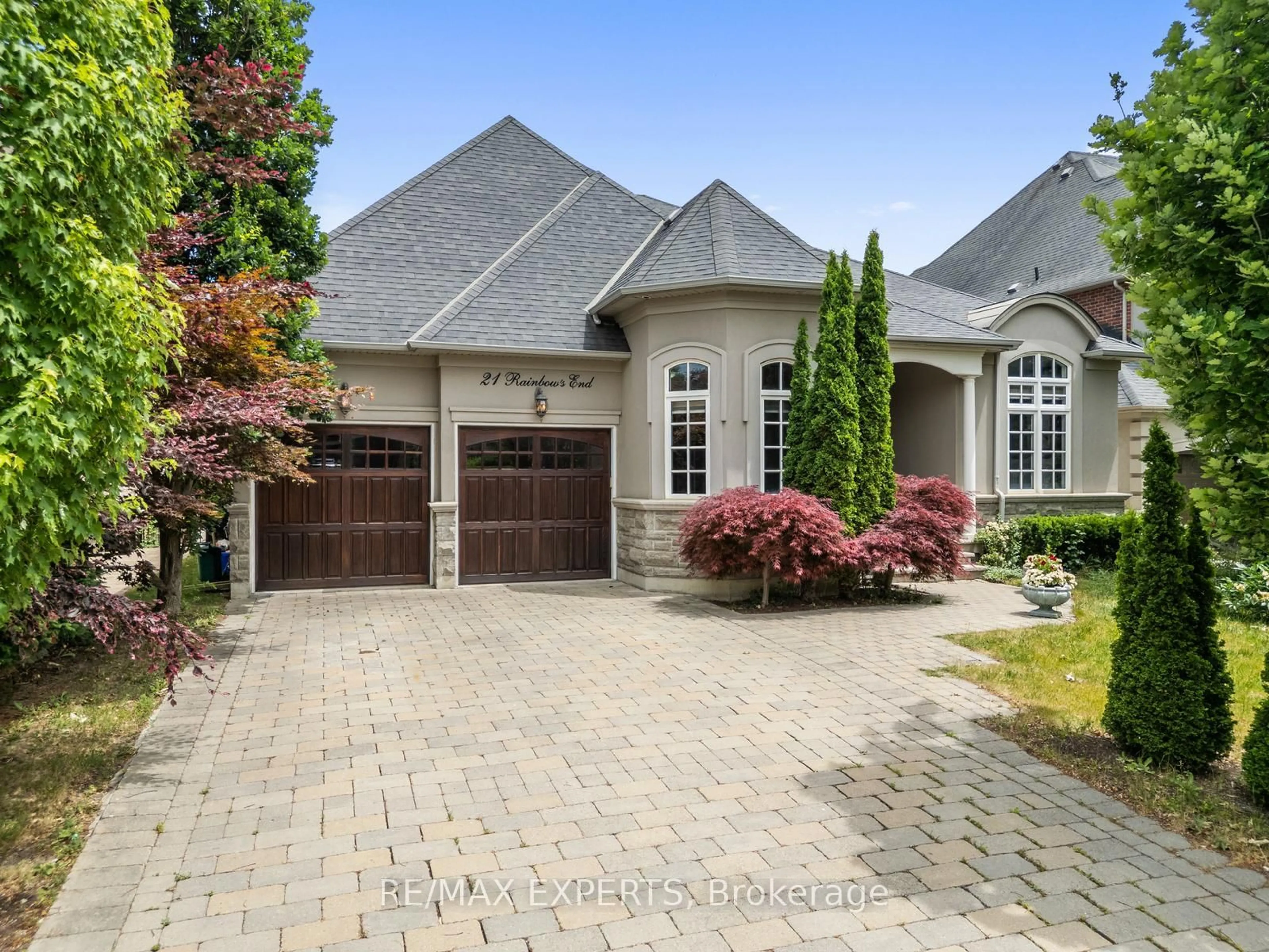 Home with brick exterior material, street for 21 Rainbow's End, Vaughan Ontario L0J 1C0