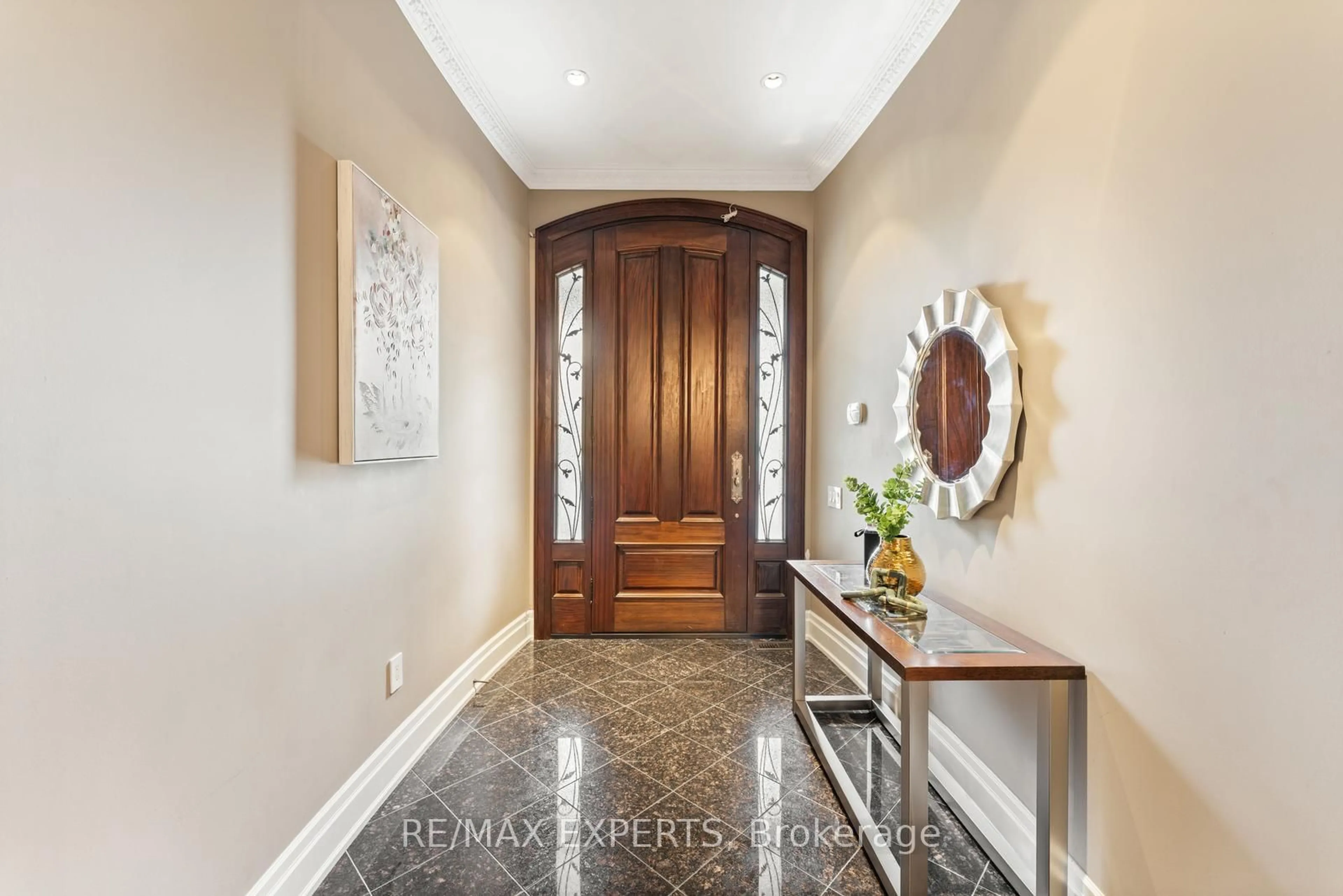 Indoor entryway for 21 Rainbow's End, Vaughan Ontario L0J 1C0
