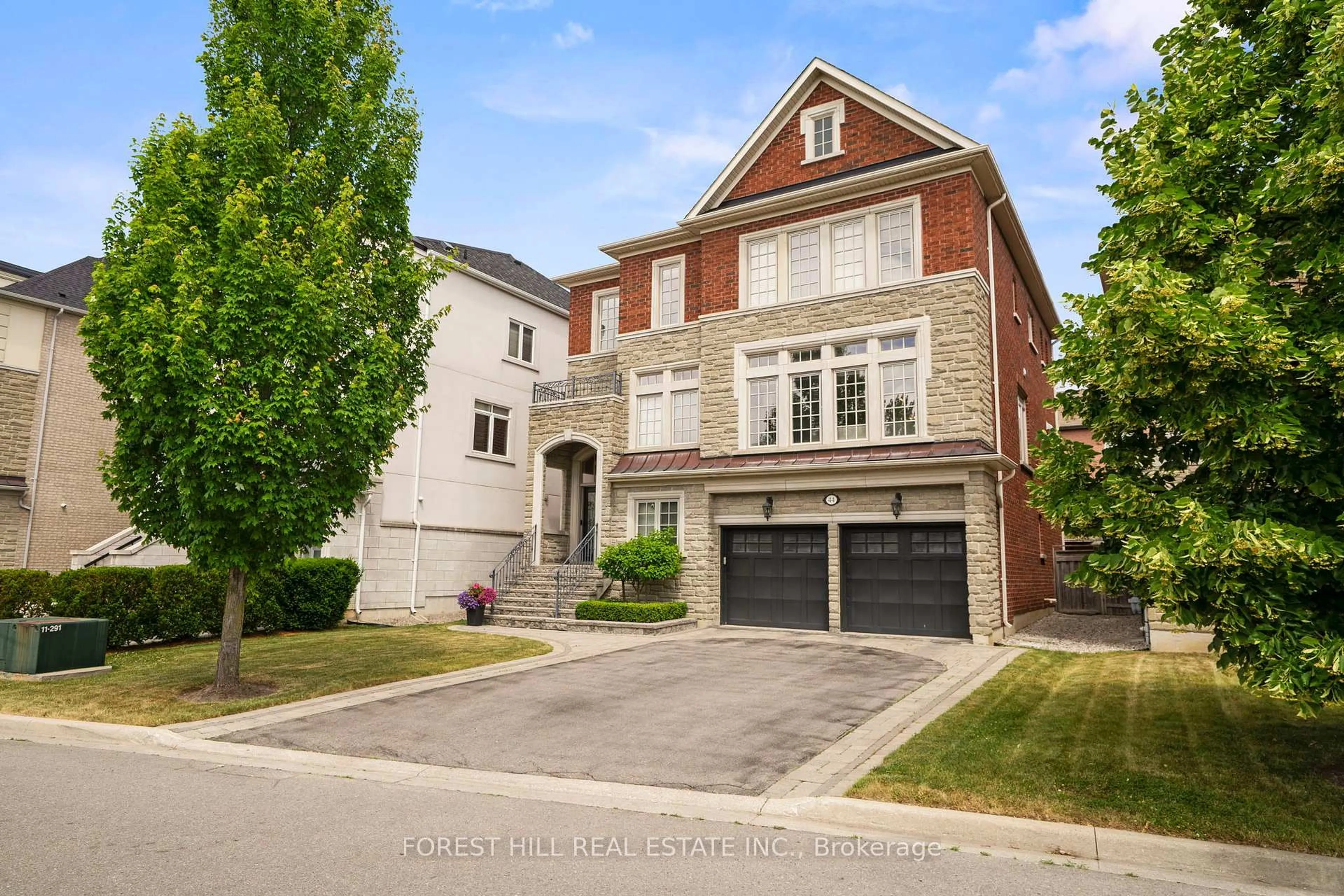 Home with brick exterior material, street for 44 Chaiwood Crt, Vaughan Ontario L6A 0V9