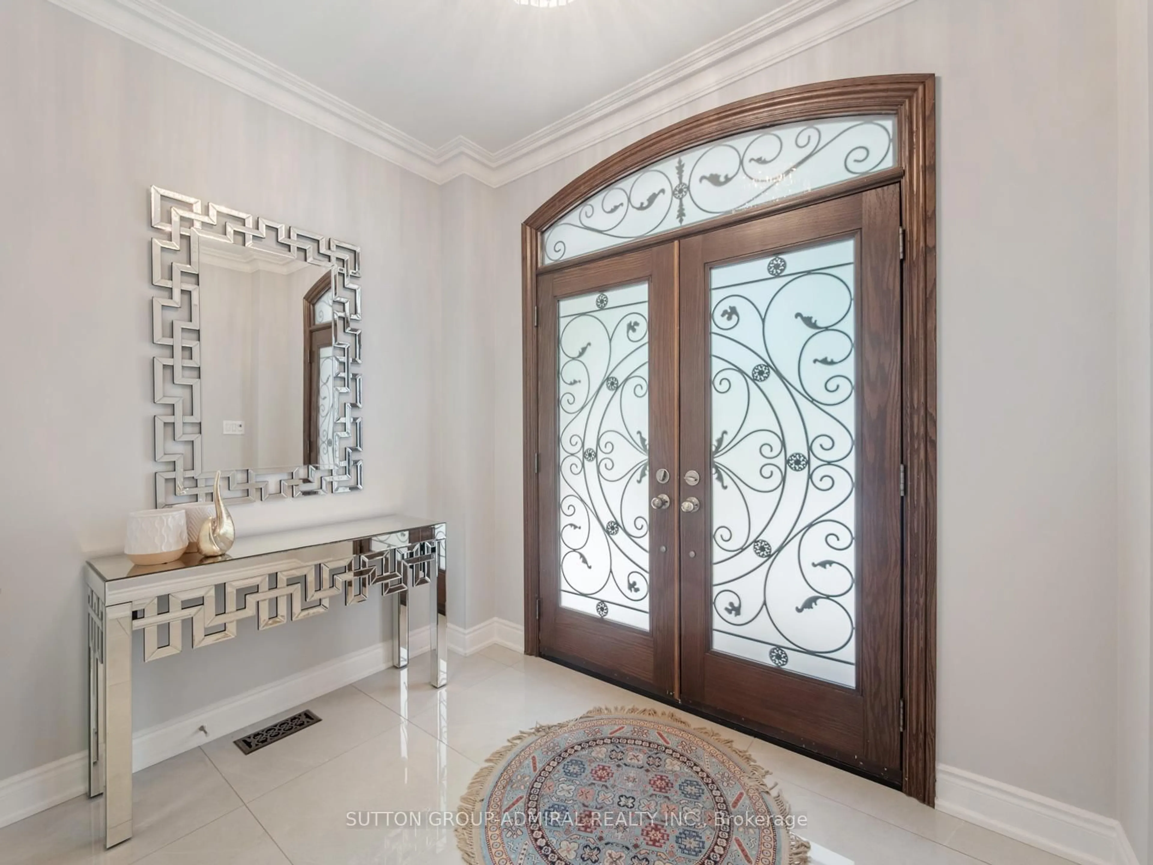 Indoor entryway for 60 Starwood Rd, Vaughan Ontario L4J 9C9