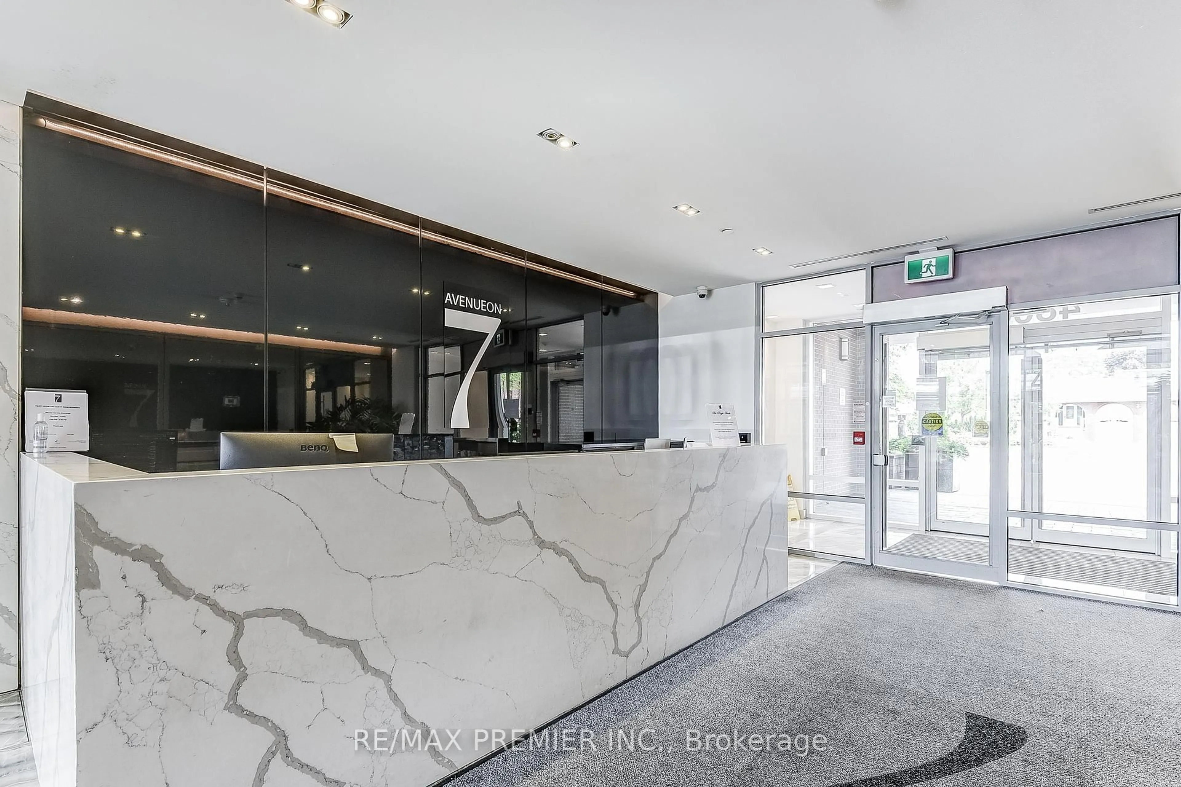 Indoor foyer for 4800 highway 7 #203, Vaughan Ontario L4L 1H8