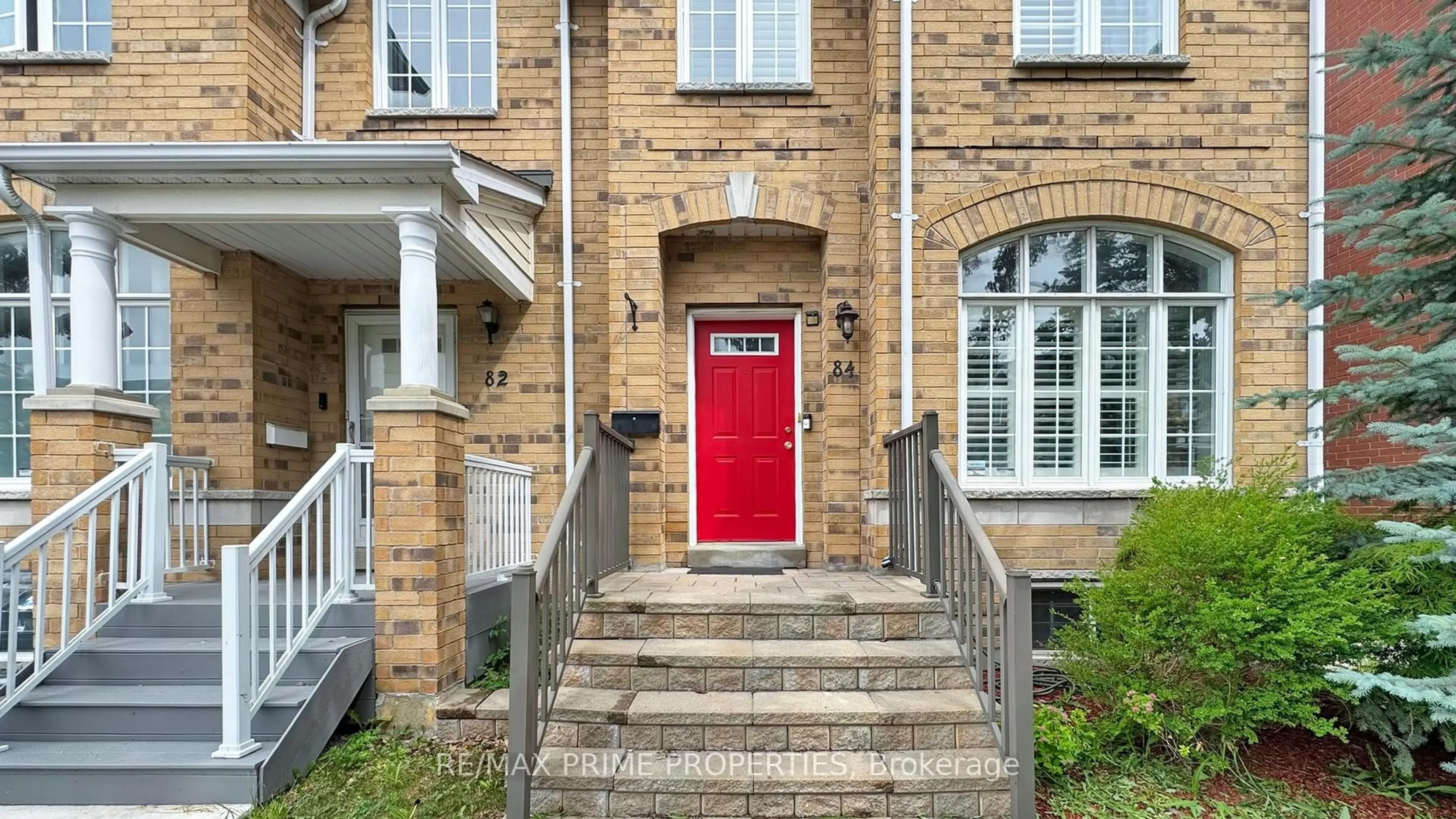 Home with brick exterior material, street for 84 Bassett Ave, Richmond Hill Ontario L4B 4G1