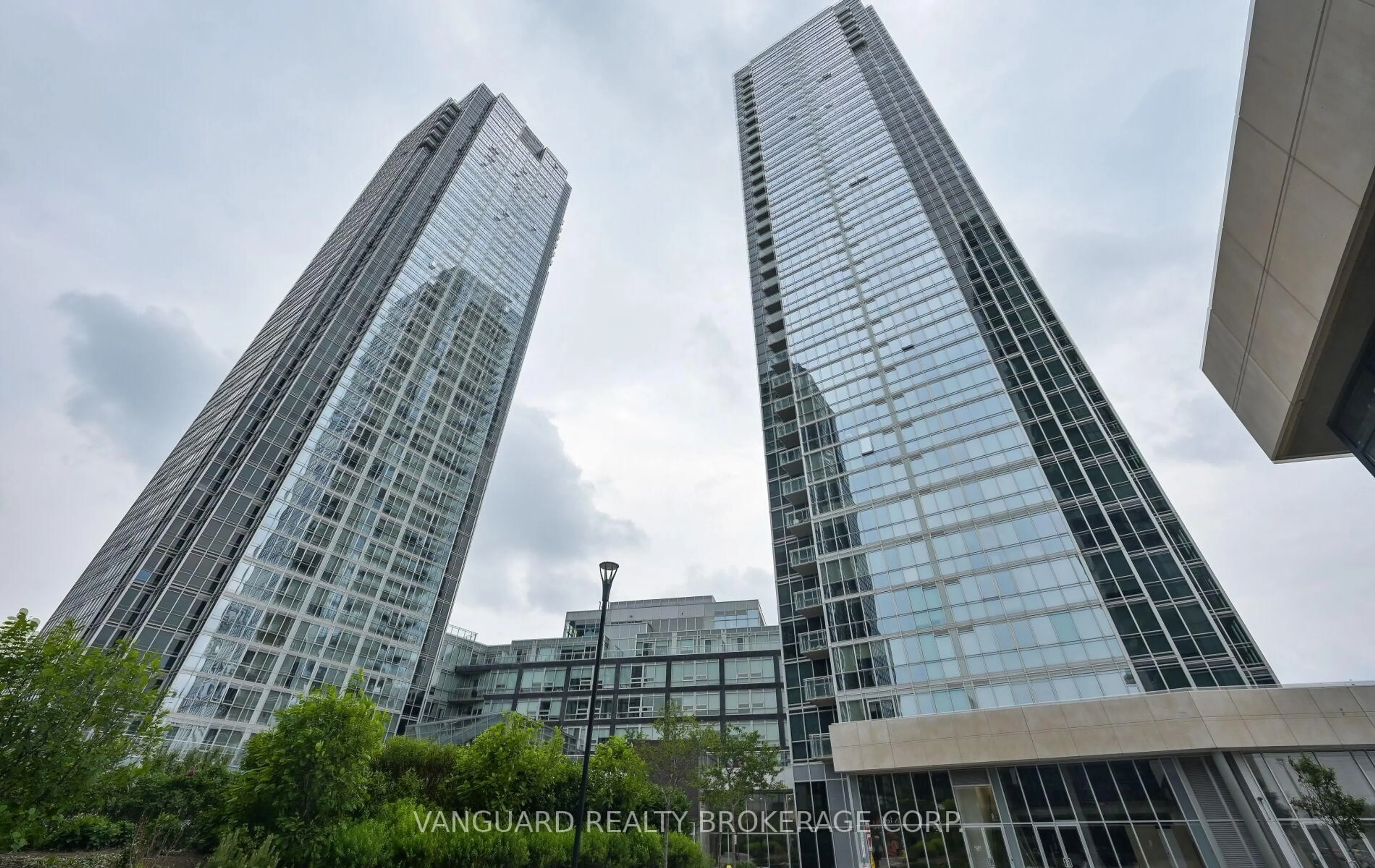 Unknown for 2908 Highway 7 Rd #2207, Vaughan Ontario L4K 0K5
