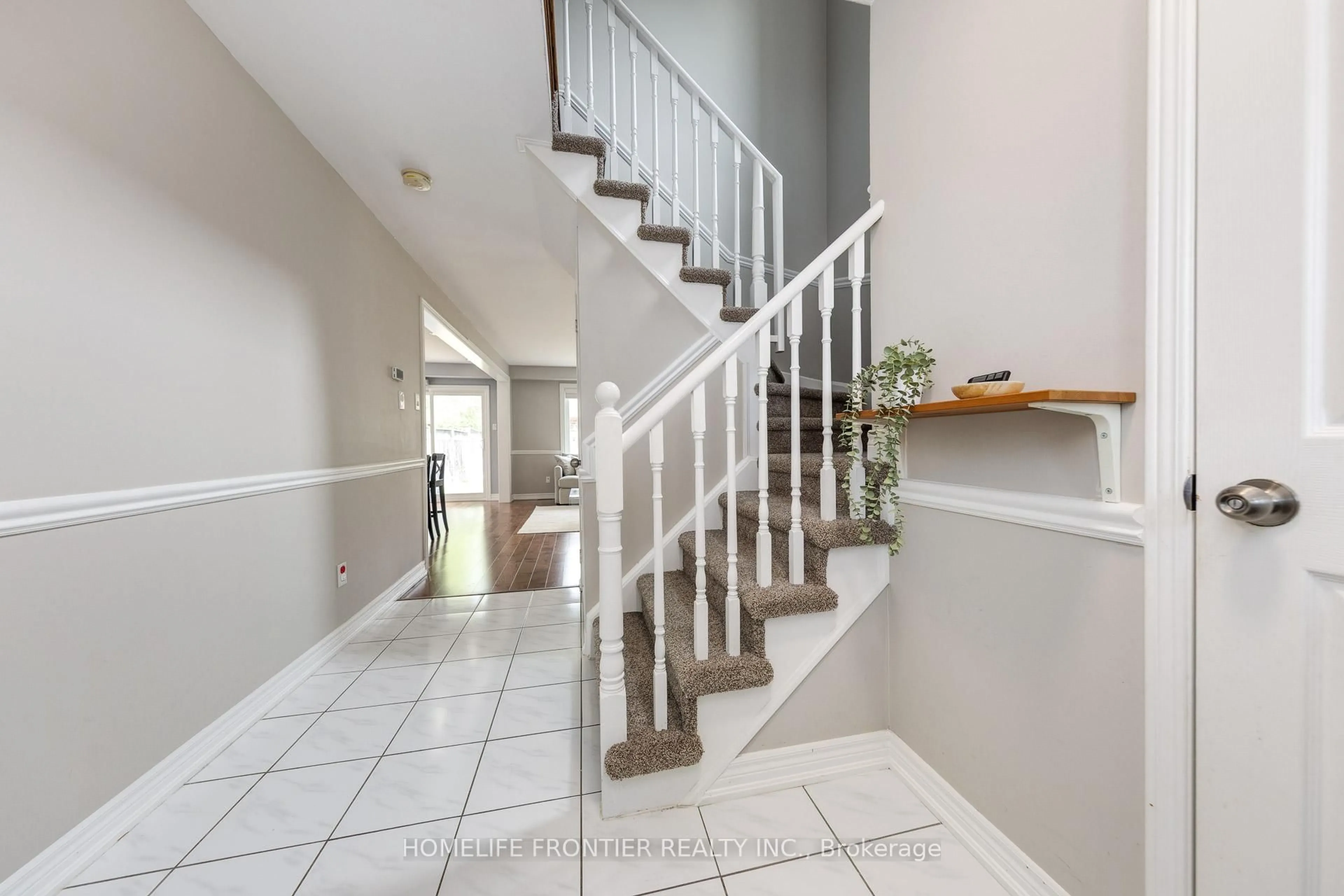 Unknown for 60 Carron Ave, Vaughan Ontario L6A 1Y6